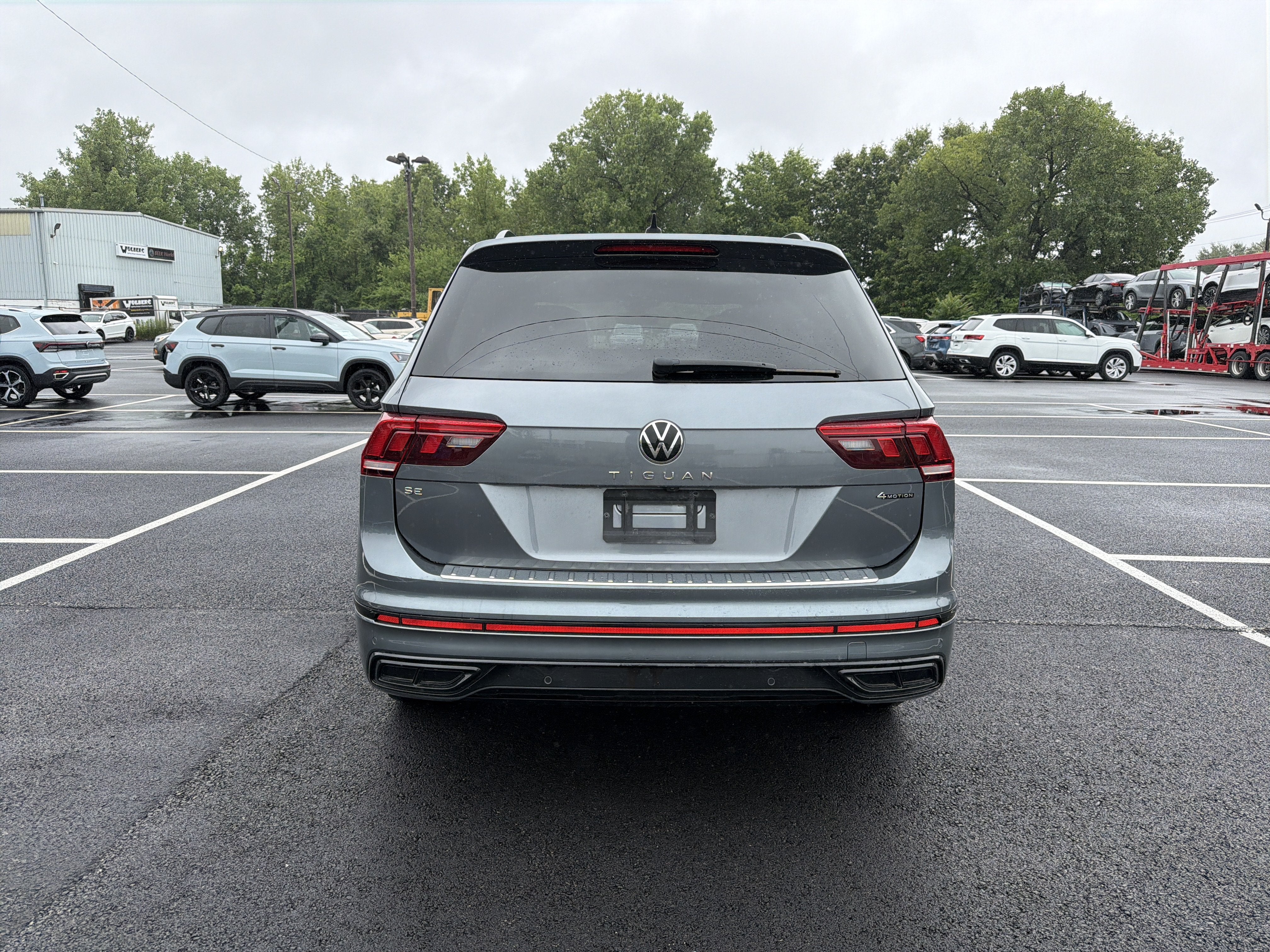 2022 Volkswagen Tiguan 2.0T SE R-Line Black