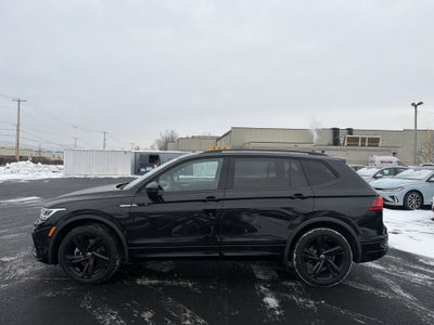 2023 Volkswagen Tiguan 2.0T SE R-Line Black
