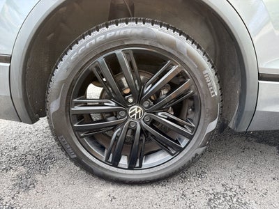 2022 Volkswagen Tiguan 2.0T SE R-Line Black
