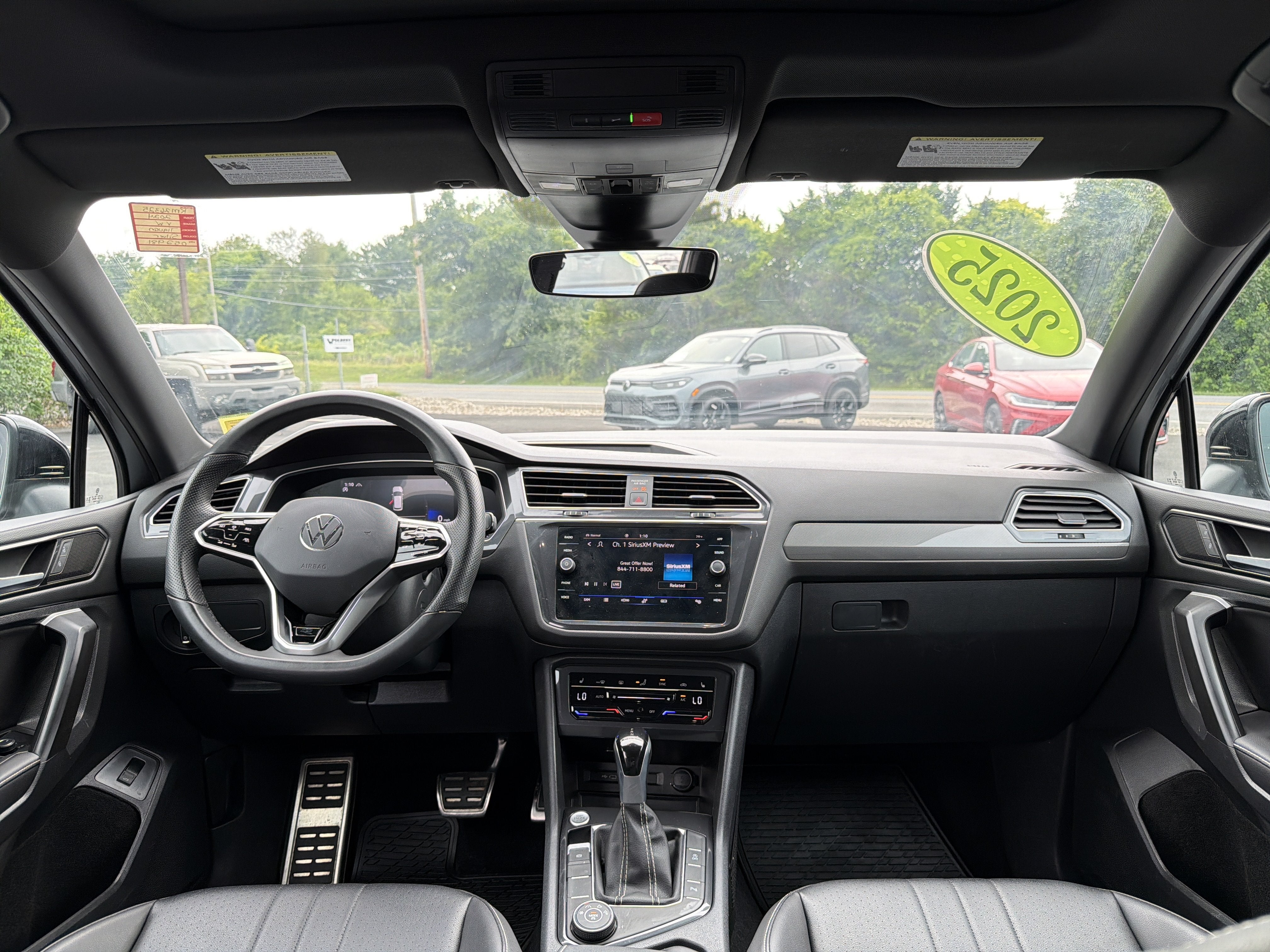 2024 Volkswagen Tiguan 2.0T SE R-Line Black