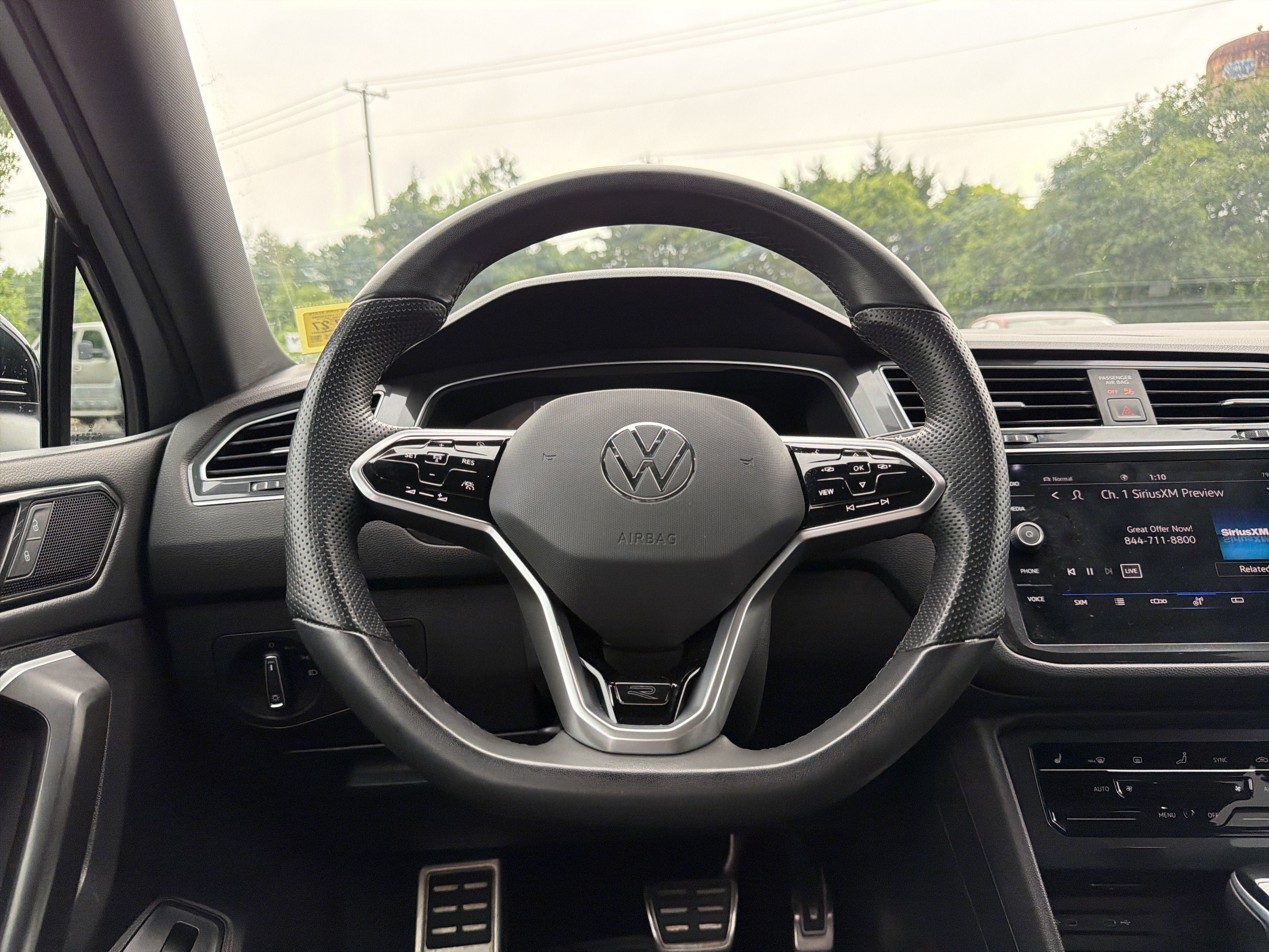 2024 Volkswagen Tiguan 2.0T SE R-Line Black