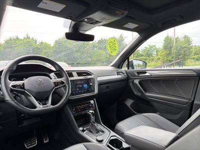 2024 Volkswagen Tiguan 2.0T SE R-Line Black