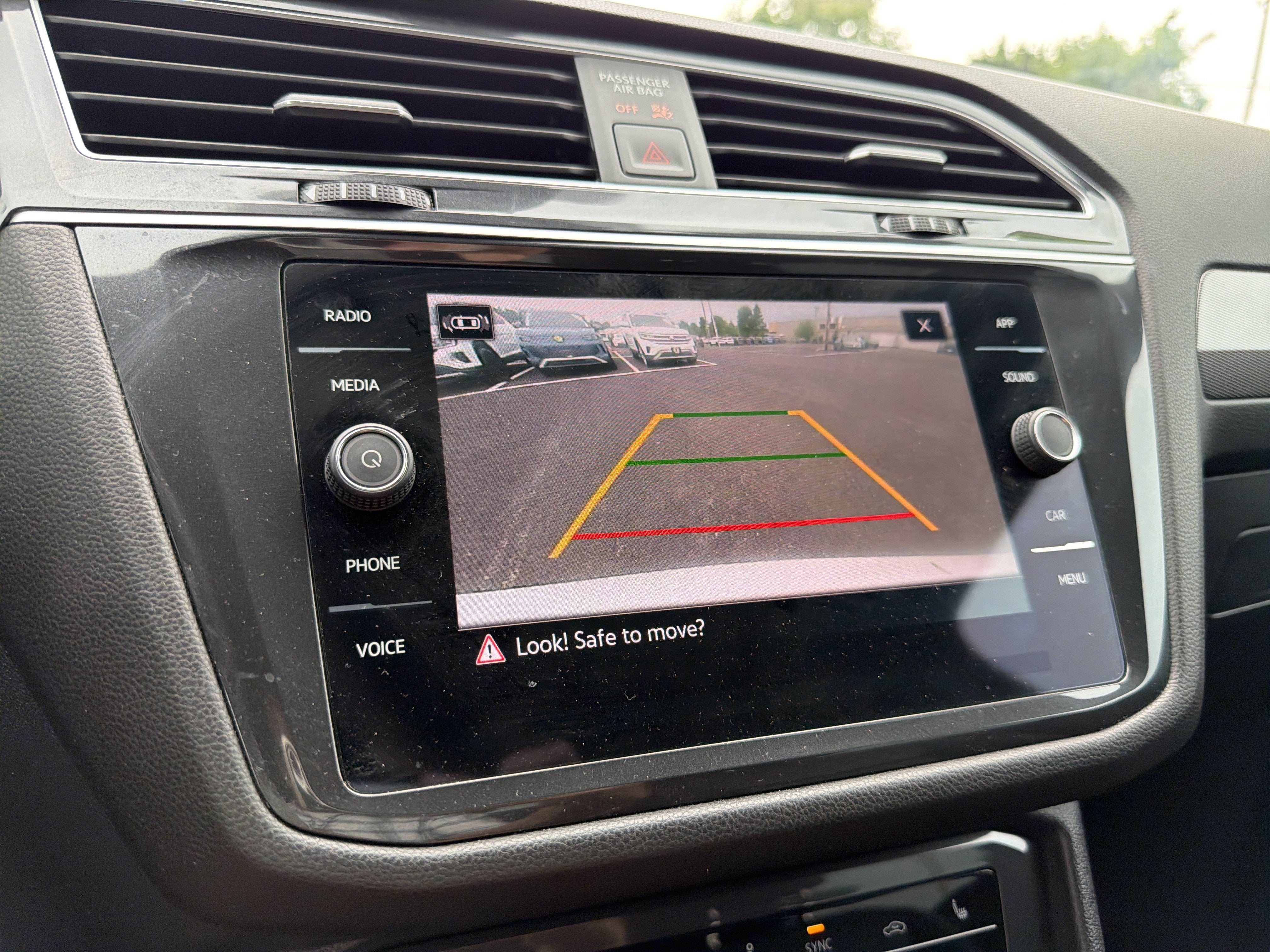 2024 Volkswagen Tiguan 2.0T SE R-Line Black
