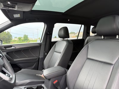 2024 Volkswagen Tiguan 2.0T SE R-Line Black