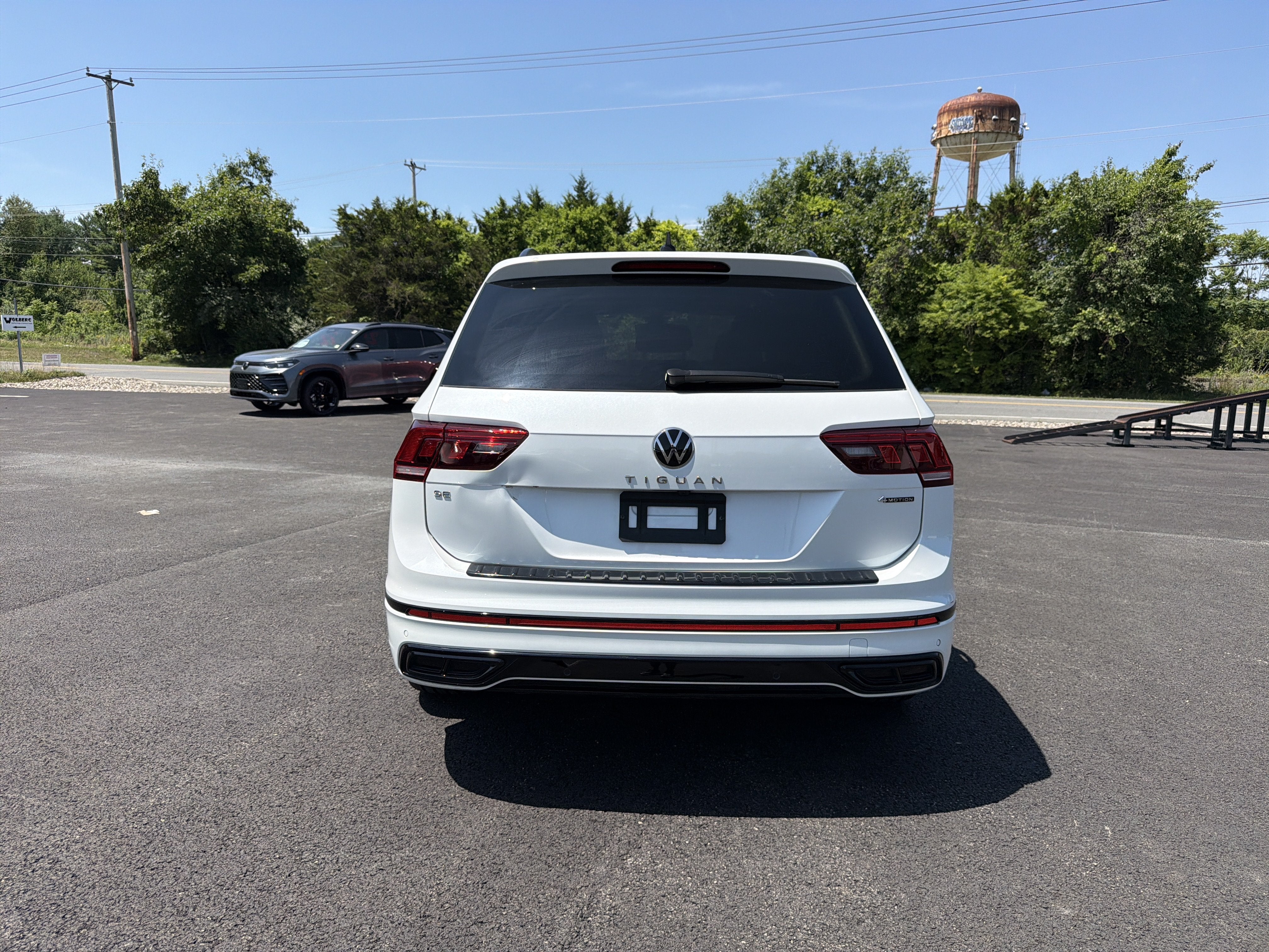 2024 Volkswagen Tiguan 2.0T SE R-Line Black