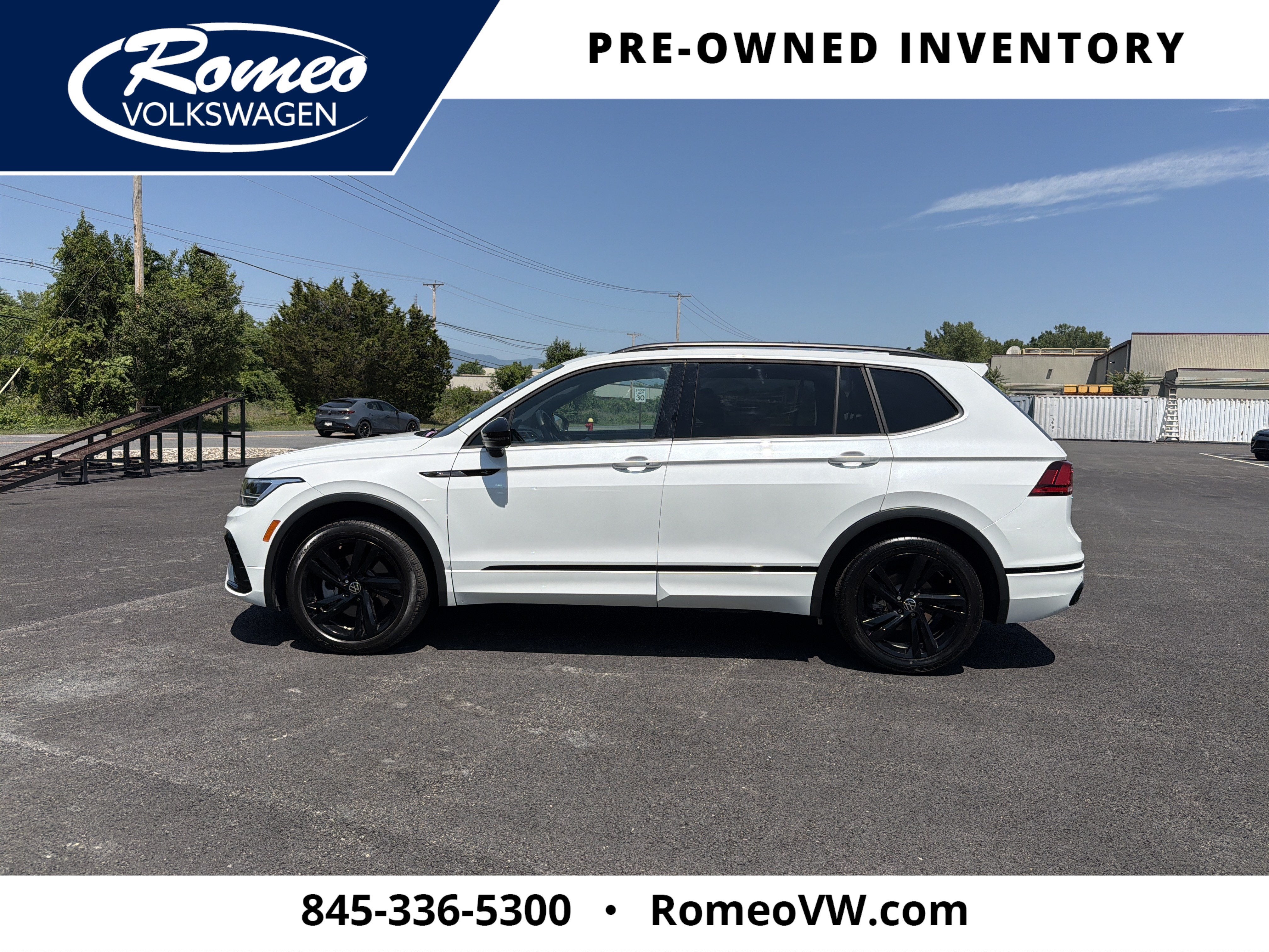 2024 Volkswagen Tiguan 2.0T SE R-Line Black