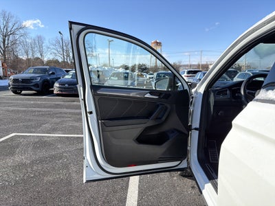 2022 Volkswagen Tiguan 2.0T SE R-Line Black