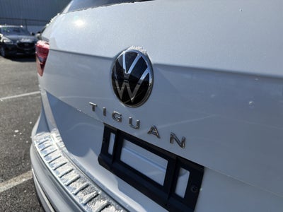 2022 Volkswagen Tiguan 2.0T SE R-Line Black
