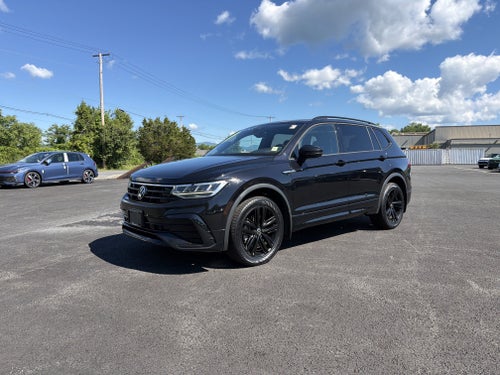2023 Volkswagen Tiguan 2.0T SE R-Line Black