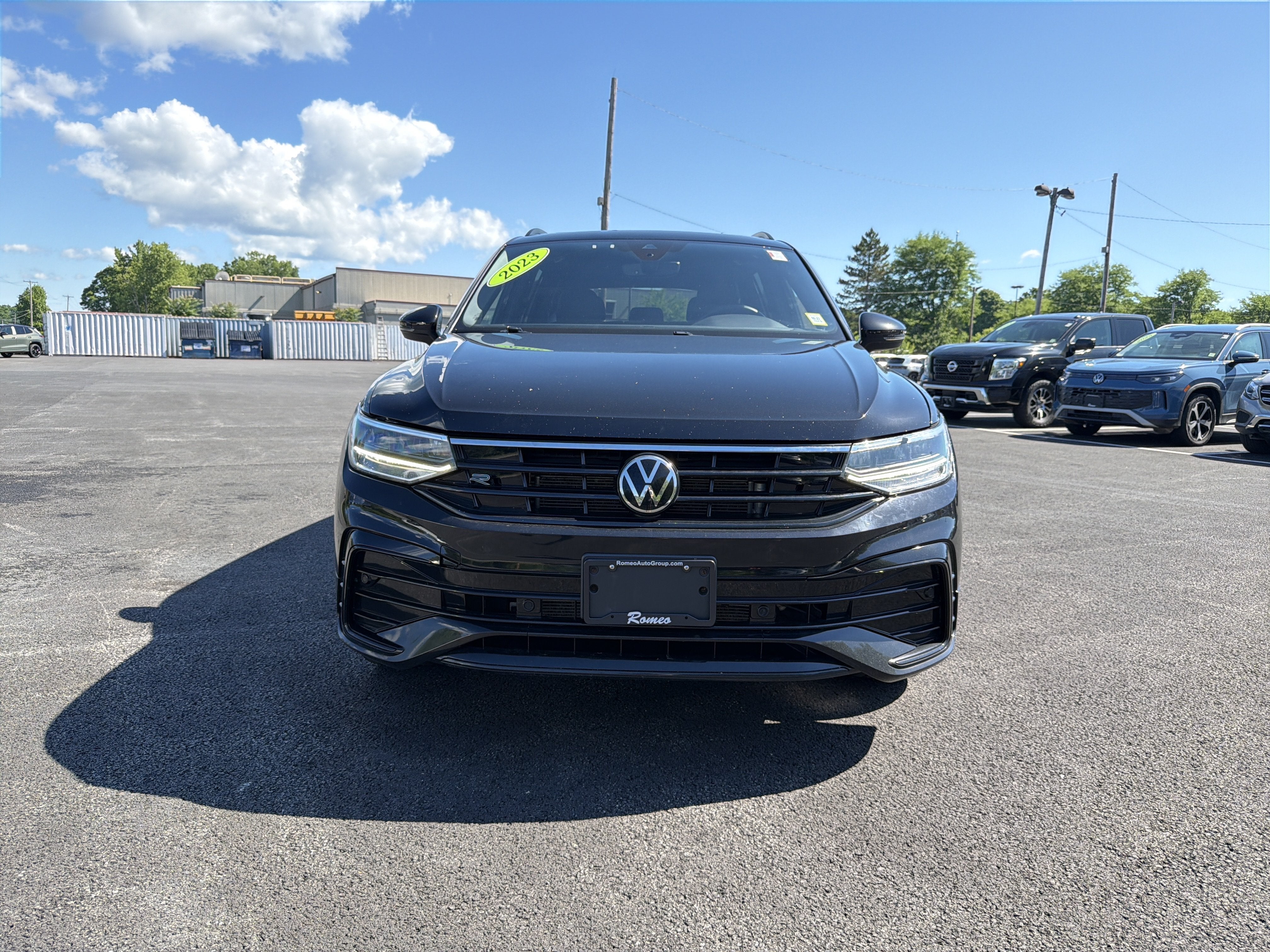 2023 Volkswagen Tiguan 2.0T SE R-Line Black