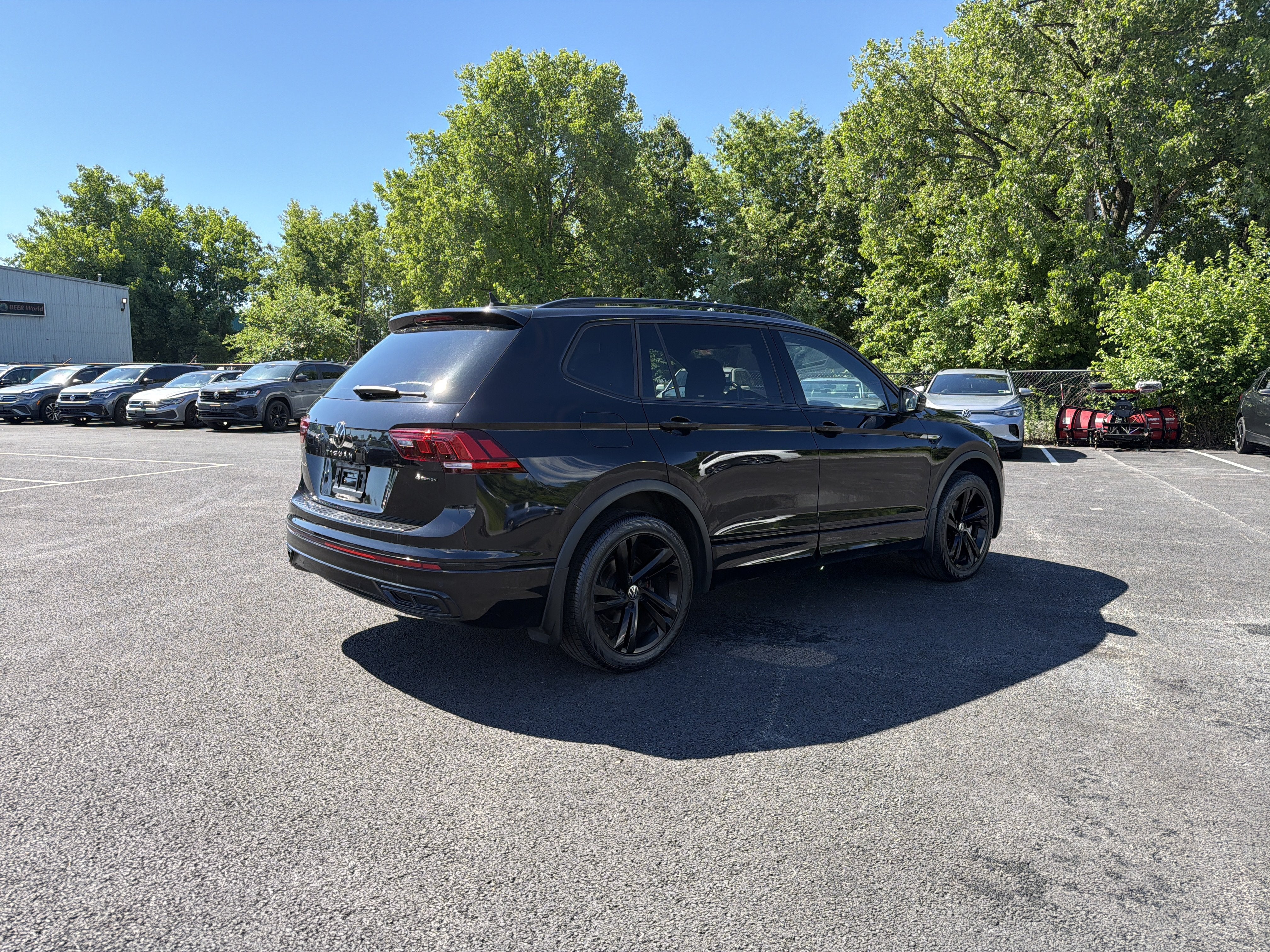 2023 Volkswagen Tiguan 2.0T SE R-Line Black