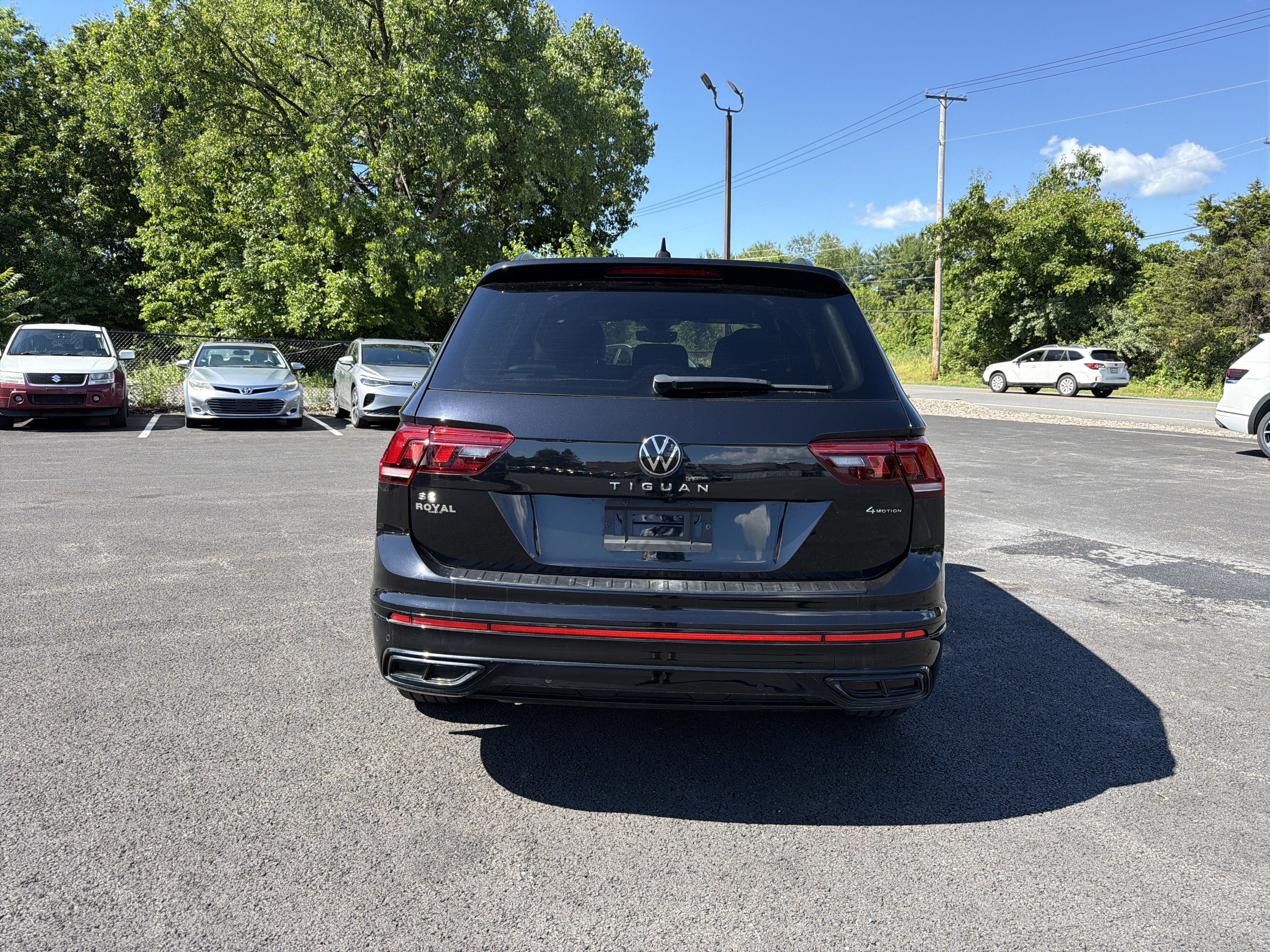 2023 Volkswagen Tiguan 2.0T SE R-Line Black