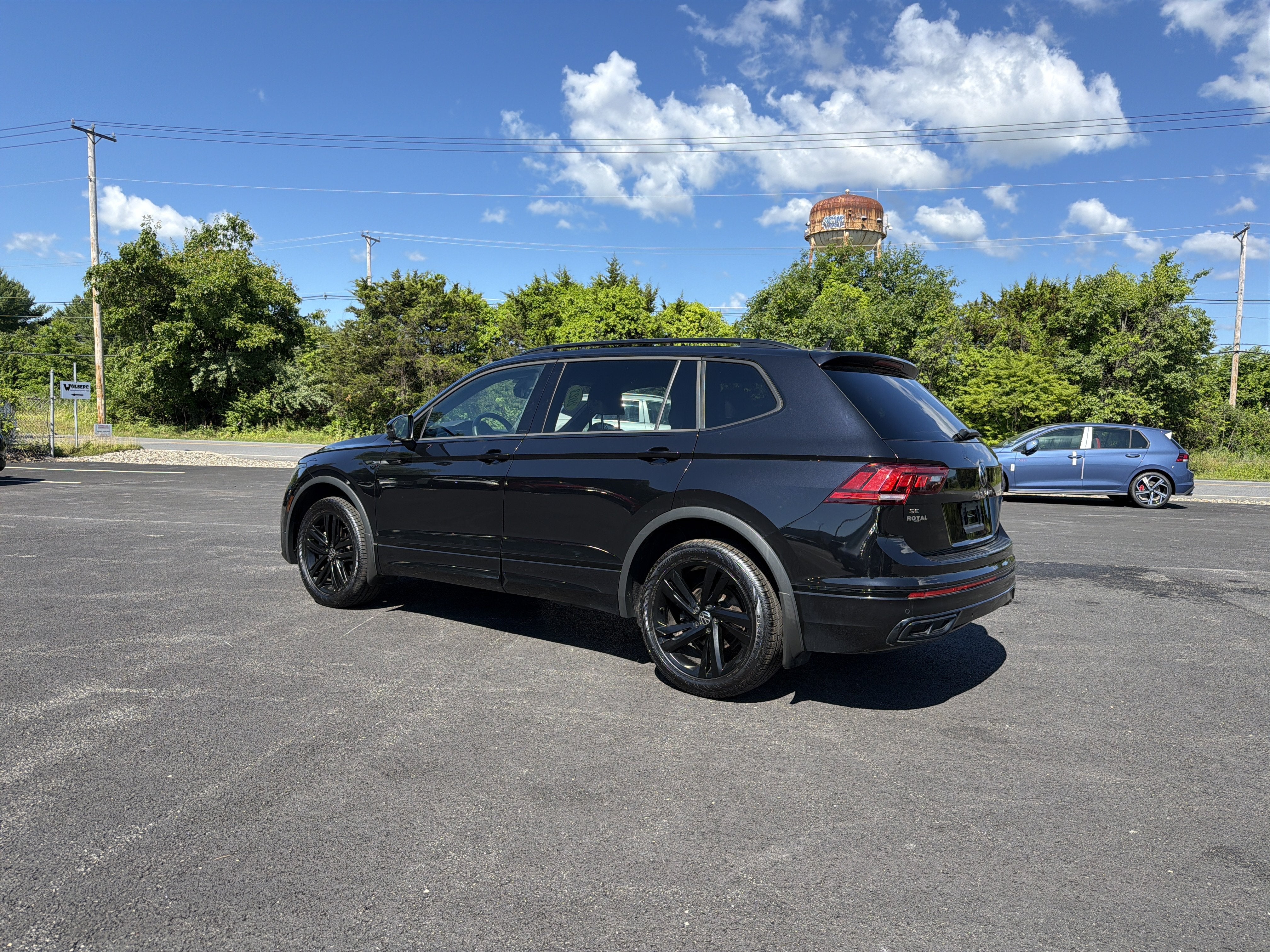 2023 Volkswagen Tiguan 2.0T SE R-Line Black