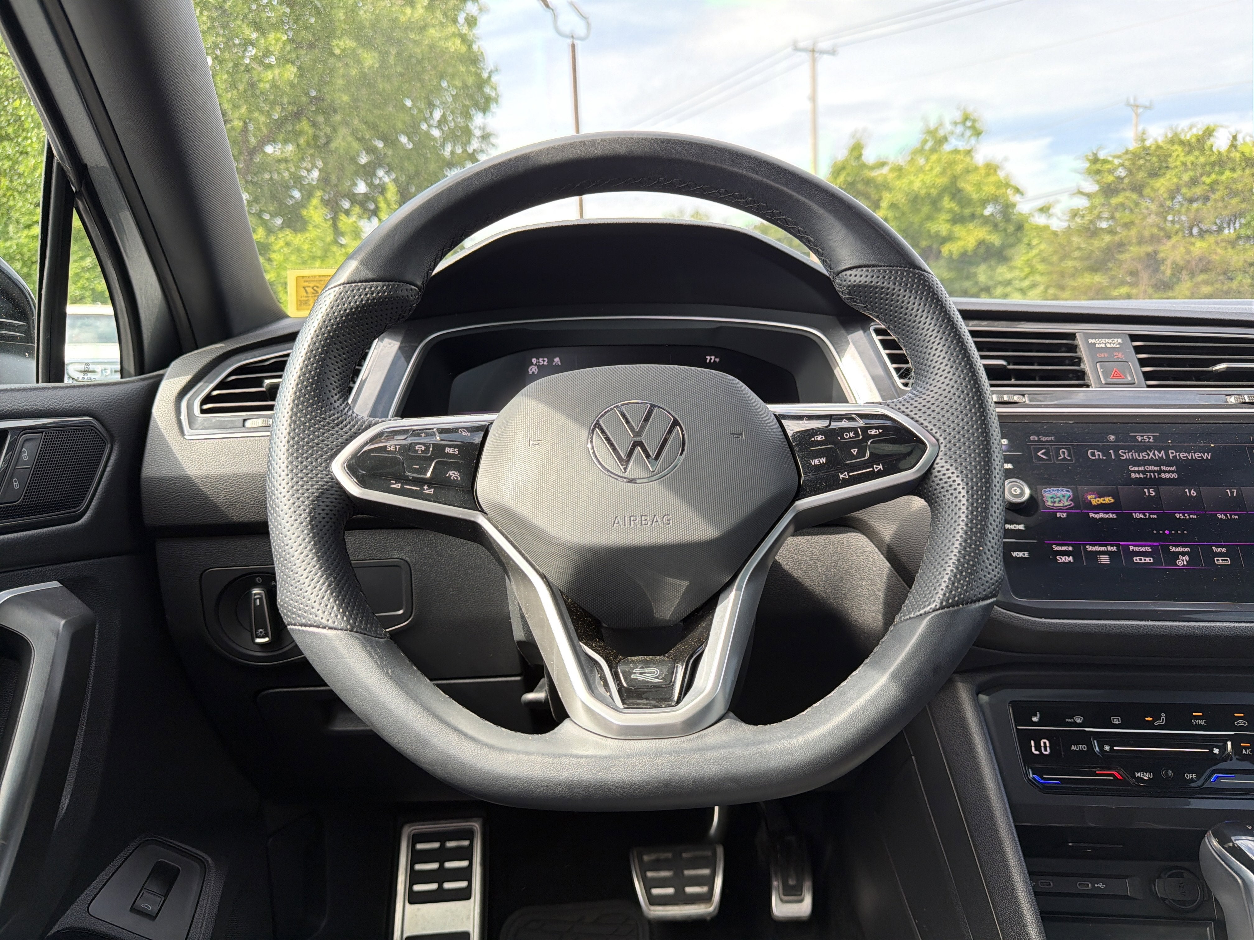 2024 Volkswagen Tiguan 2.0T SE R-Line Black