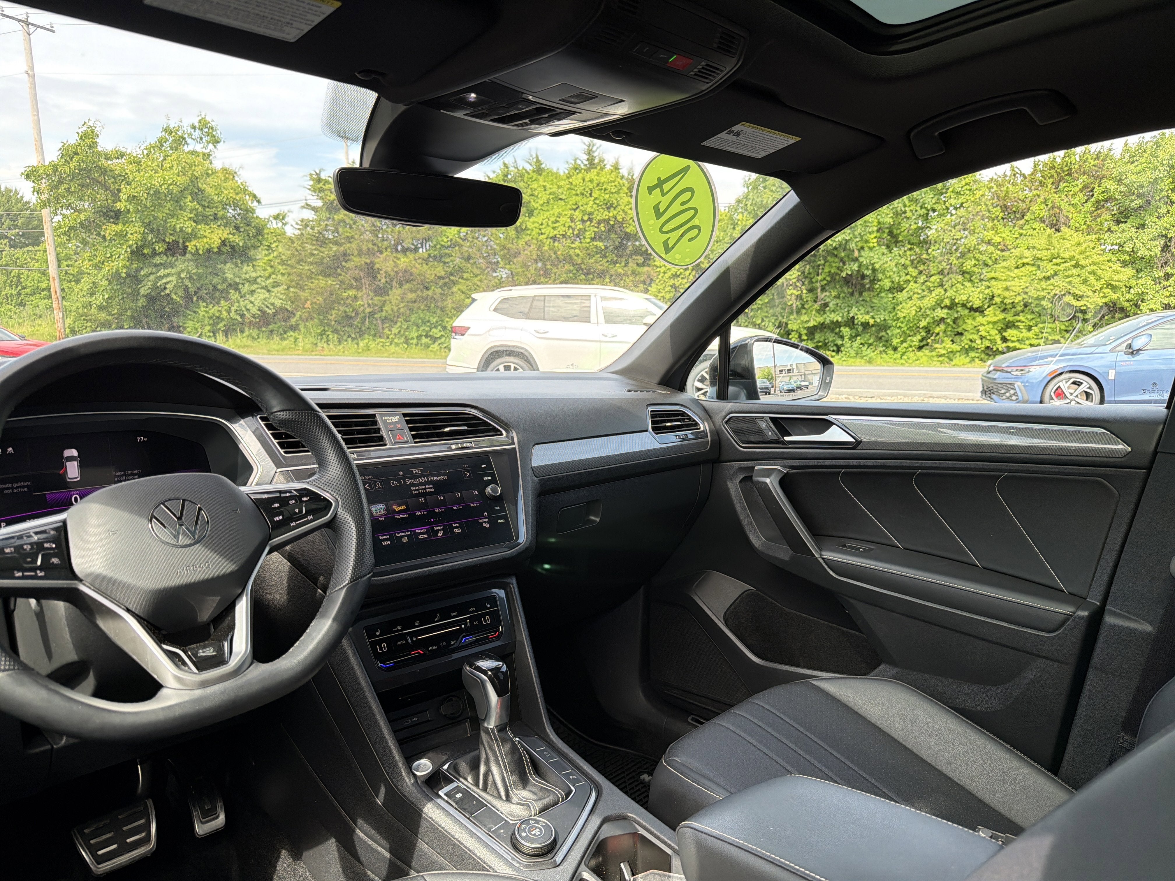 2024 Volkswagen Tiguan 2.0T SE R-Line Black