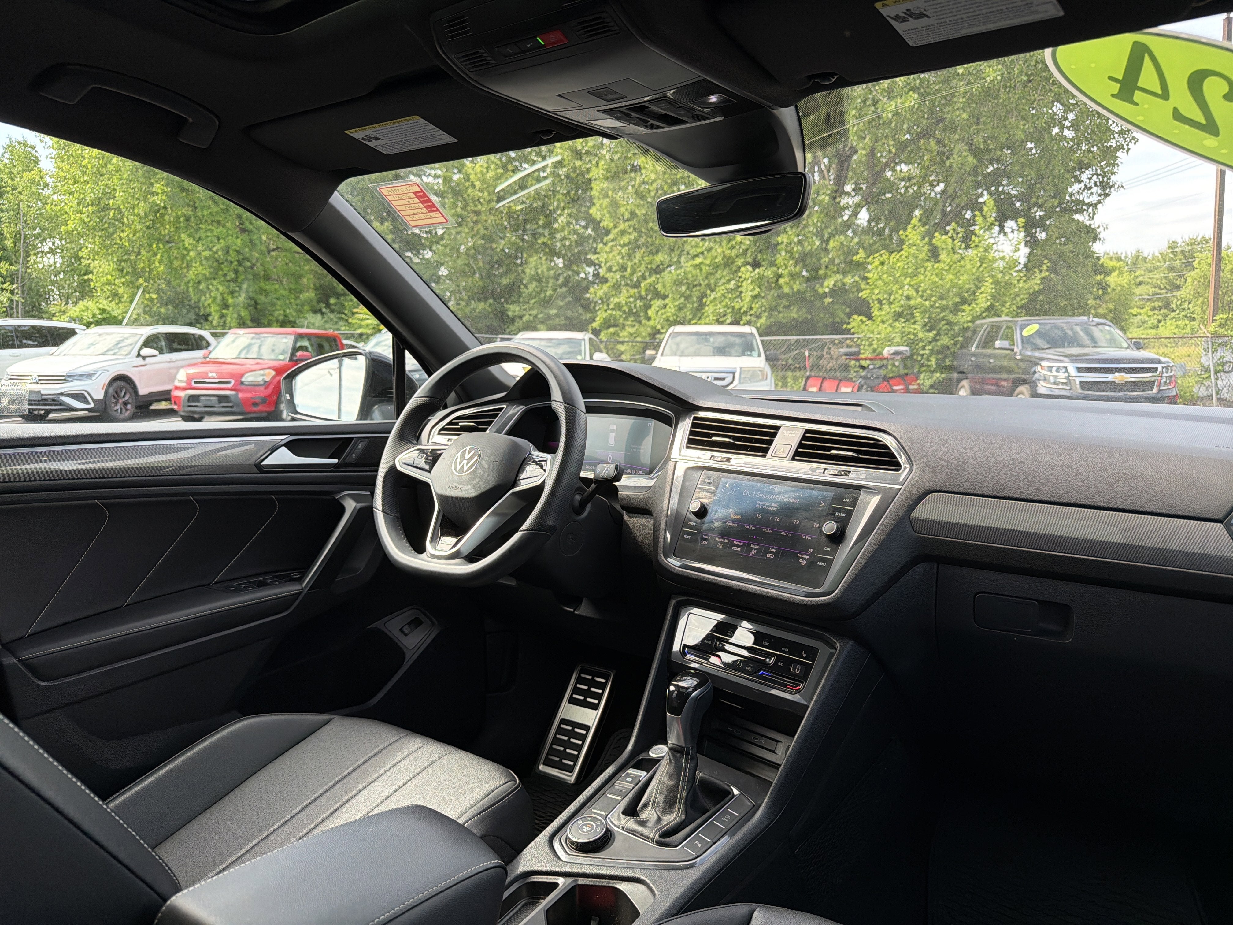 2024 Volkswagen Tiguan 2.0T SE R-Line Black