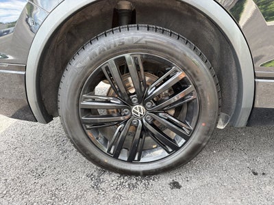 2022 Volkswagen Tiguan 2.0T SE R-Line Black