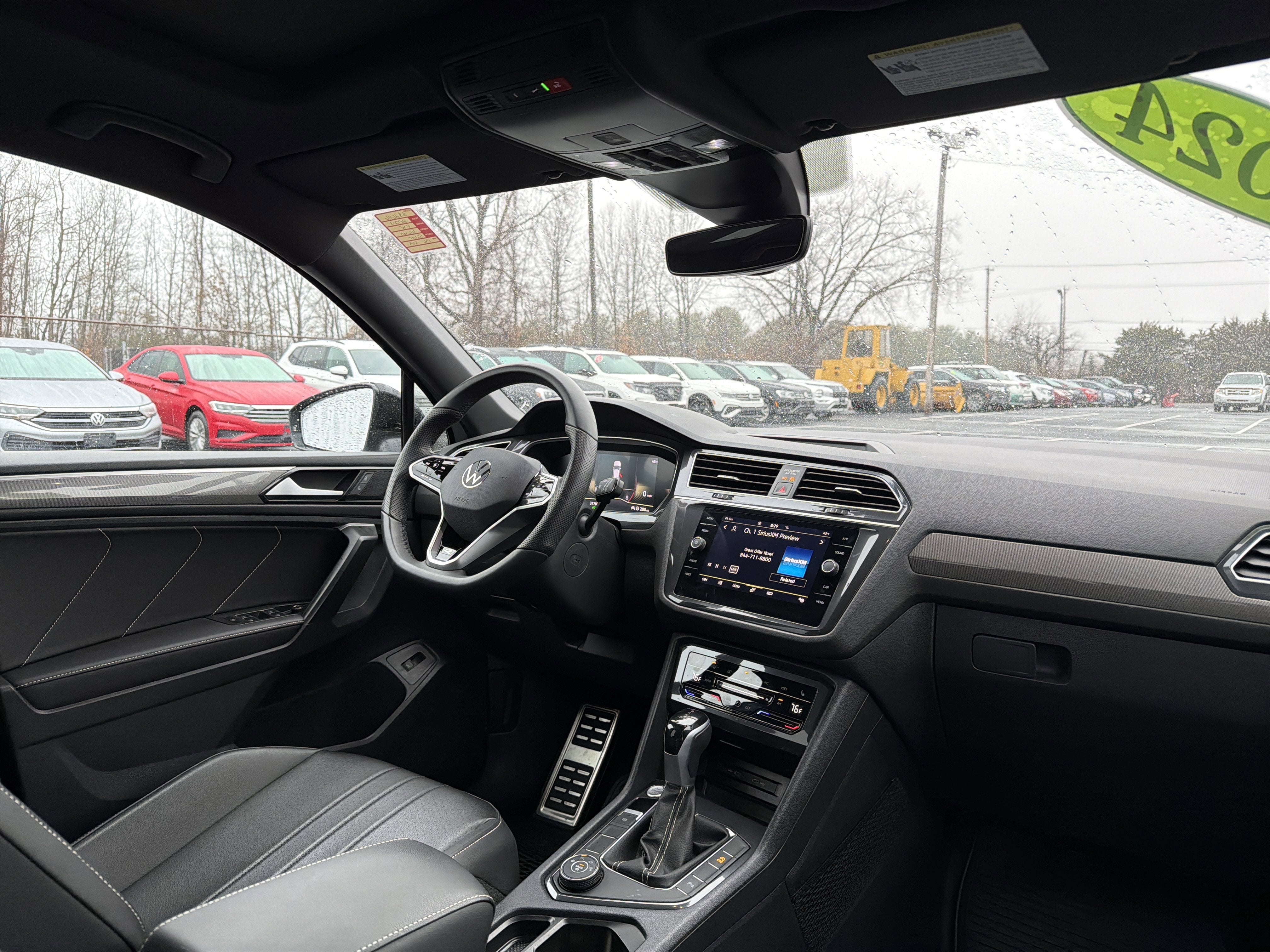 2024 Volkswagen Tiguan 2.0T SE R-Line Black