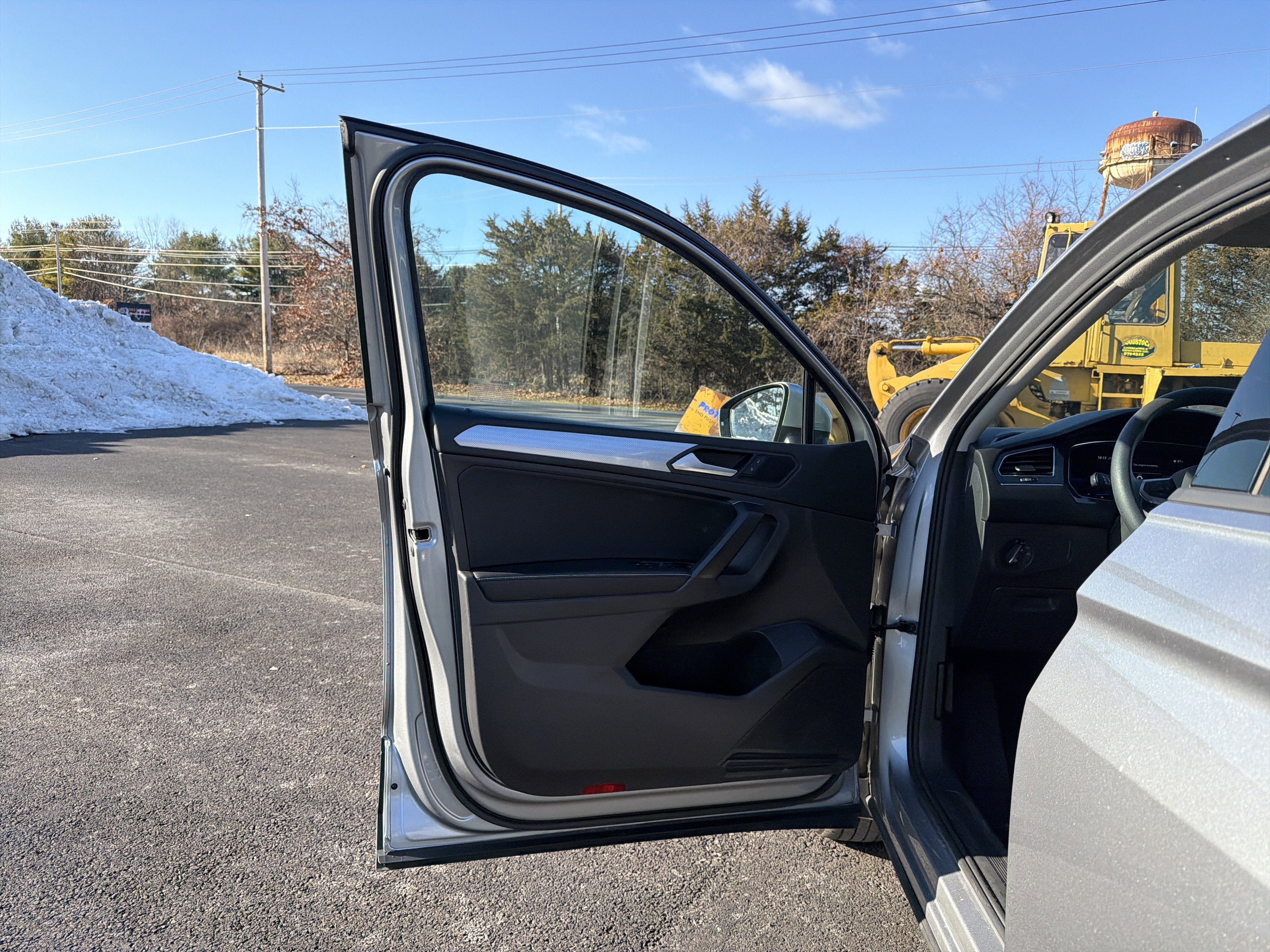 2023 Volkswagen Tiguan 2.0T S