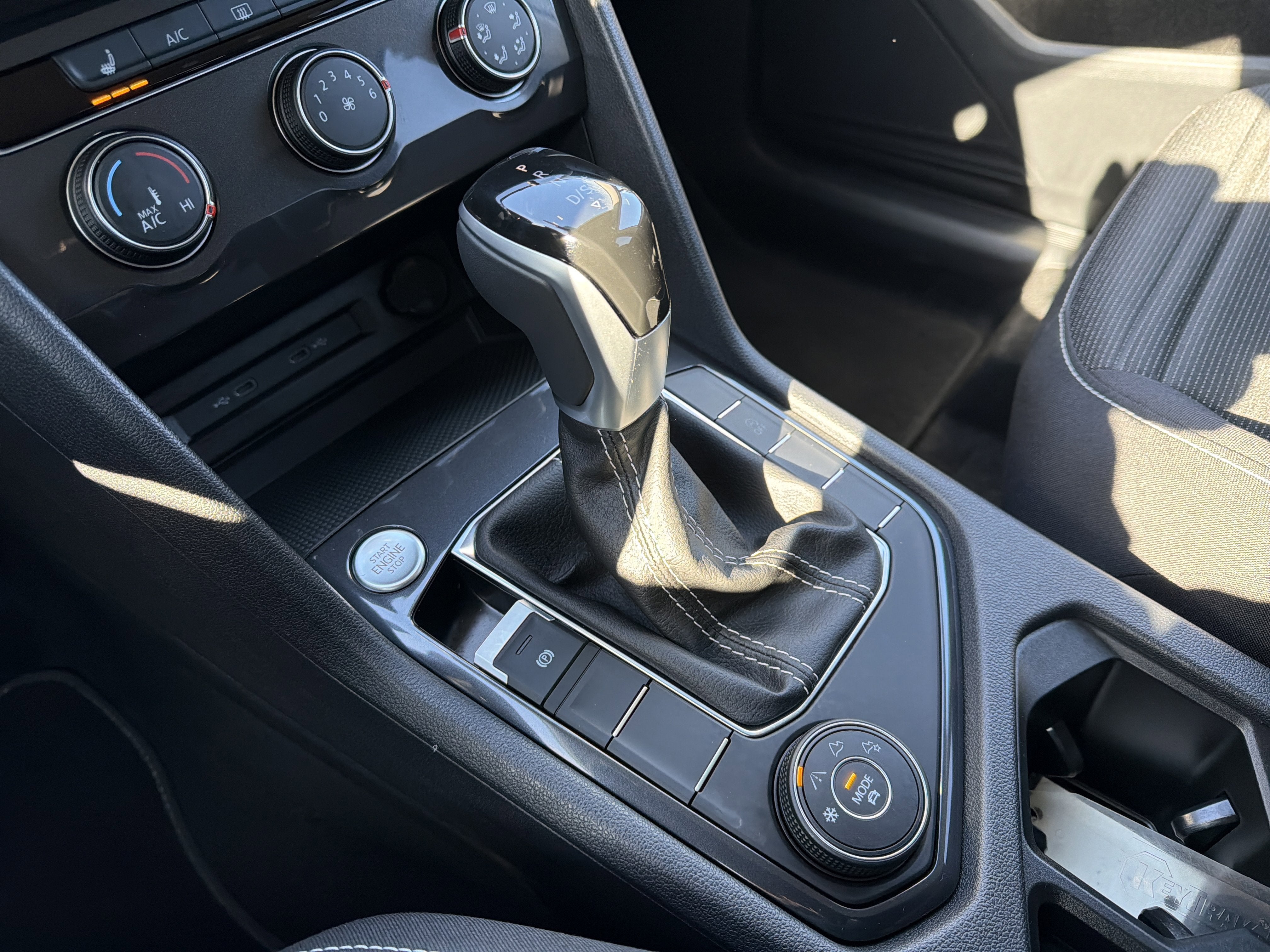 2024 Volkswagen Tiguan 2.0T S