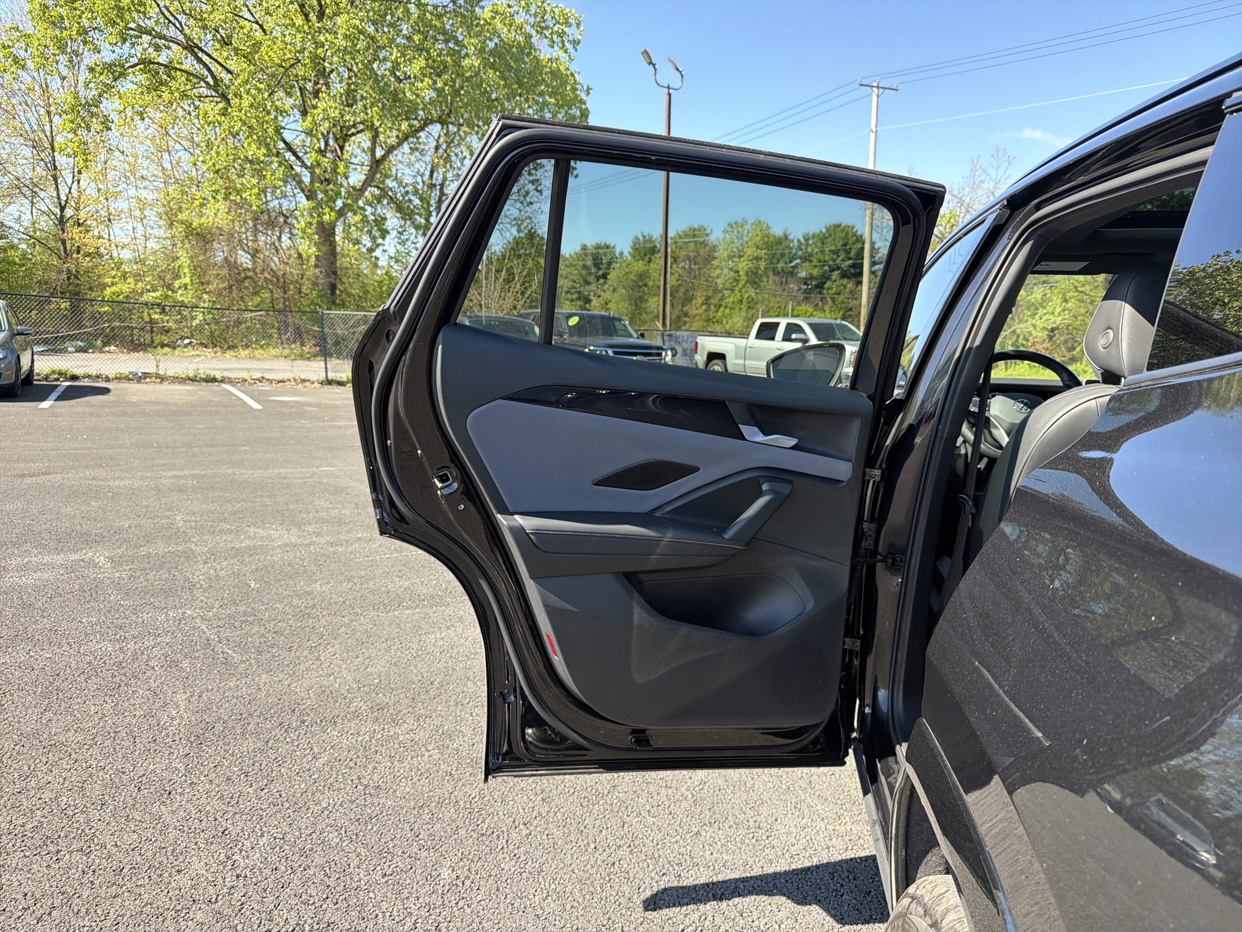 2025 Volkswagen Tiguan 2.0T SE R-Line Black