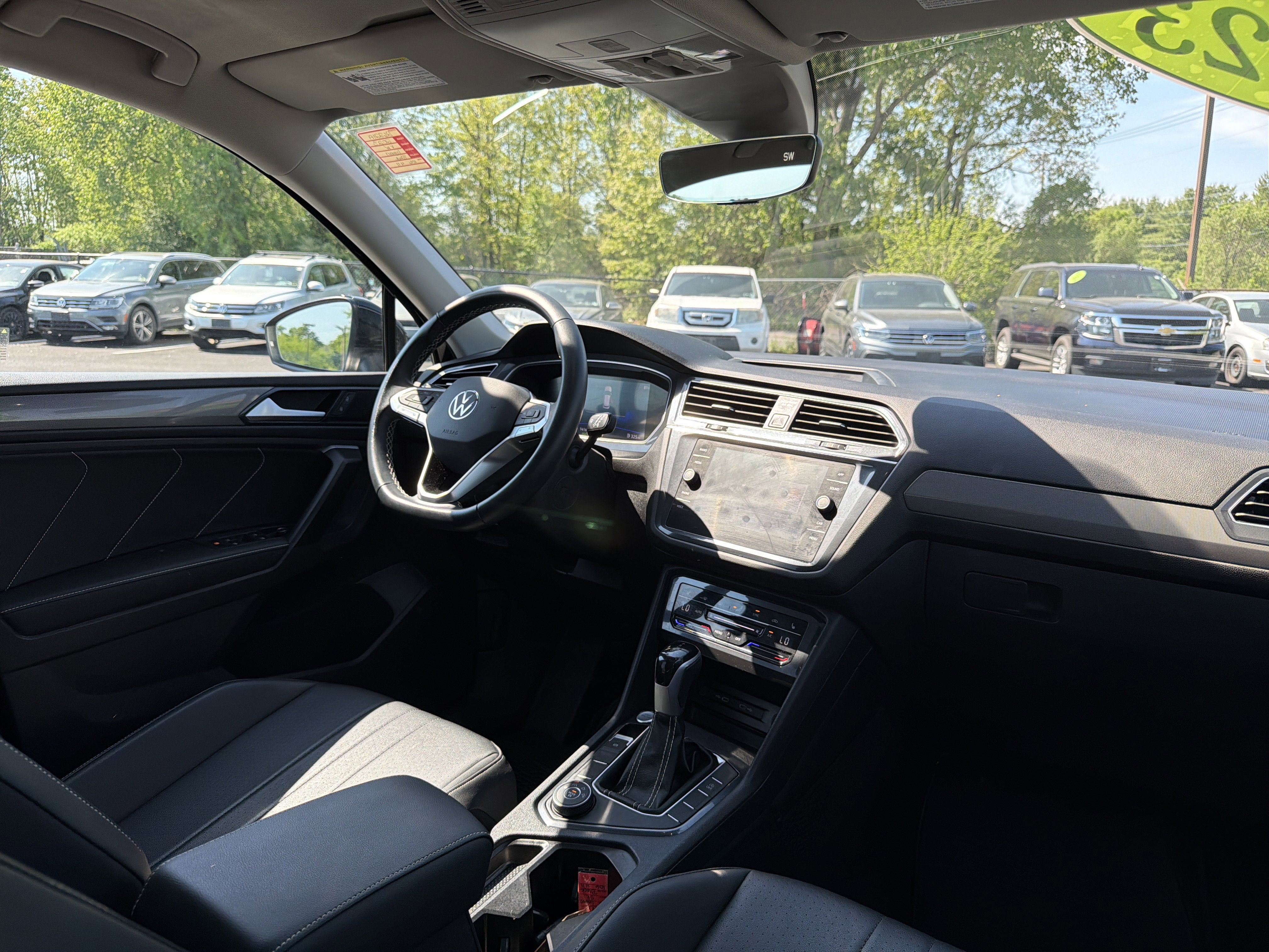 2023 Volkswagen Tiguan 2.0T SE