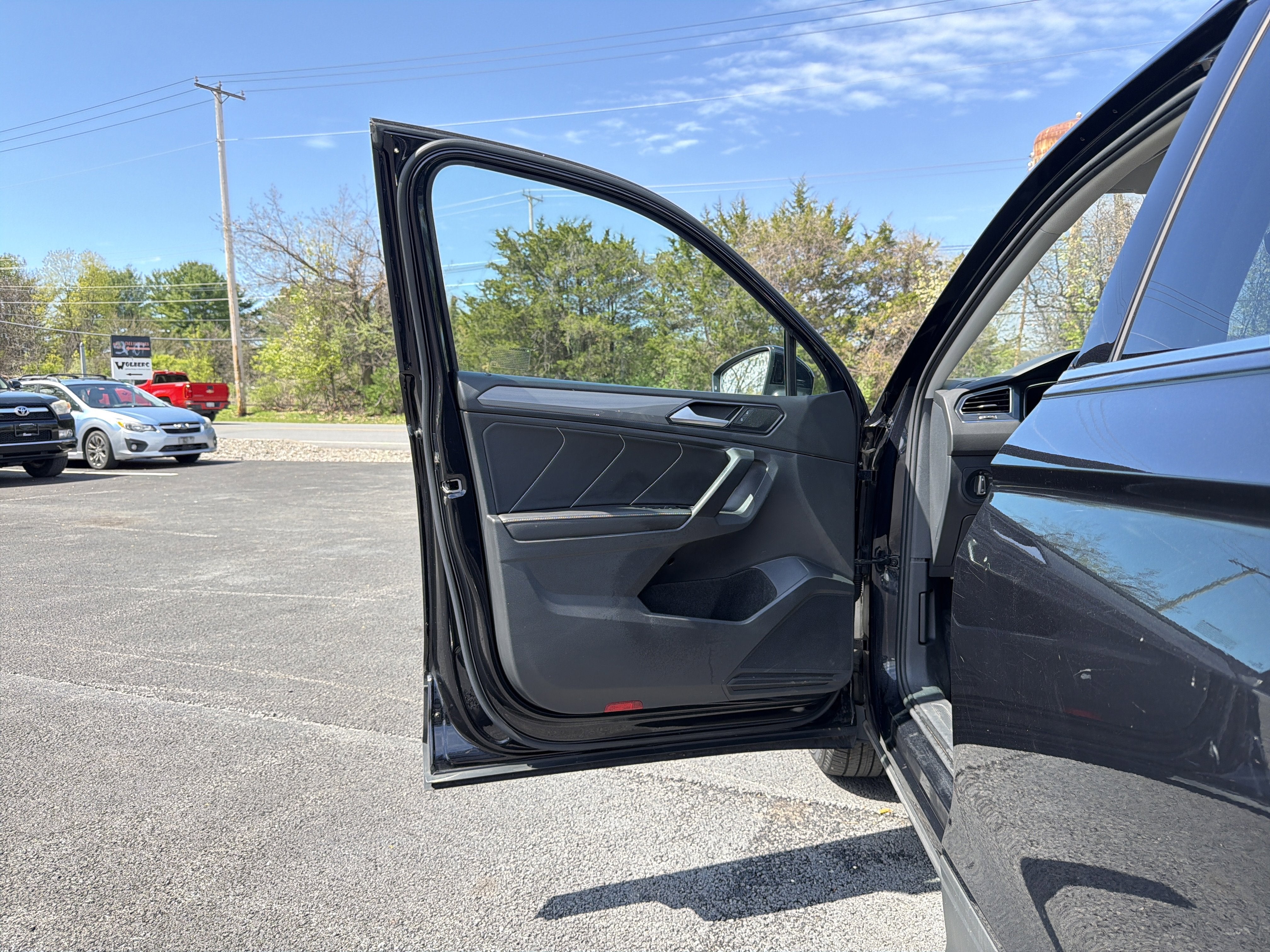 2023 Volkswagen Tiguan 2.0T SE