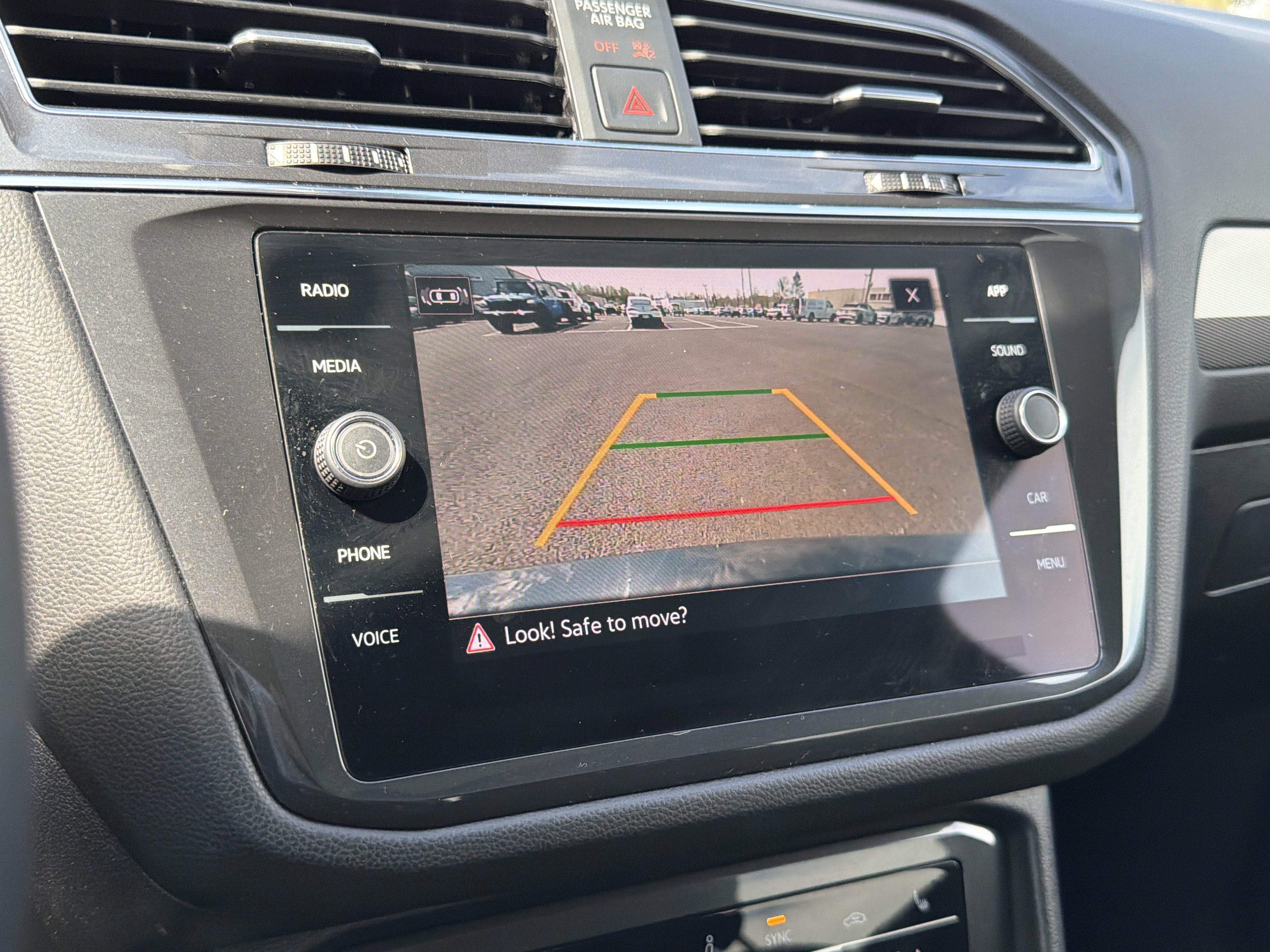 2023 Volkswagen Tiguan 2.0T SE