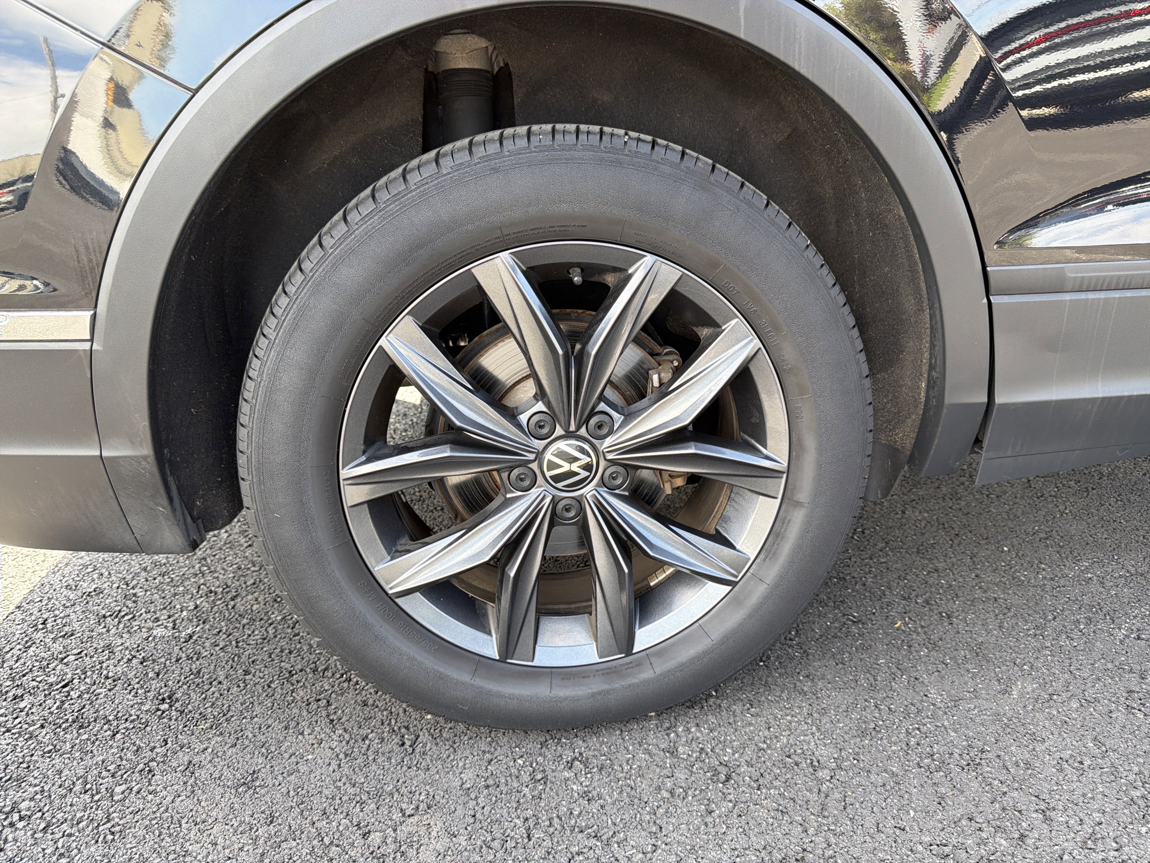 2023 Volkswagen Tiguan 2.0T SE