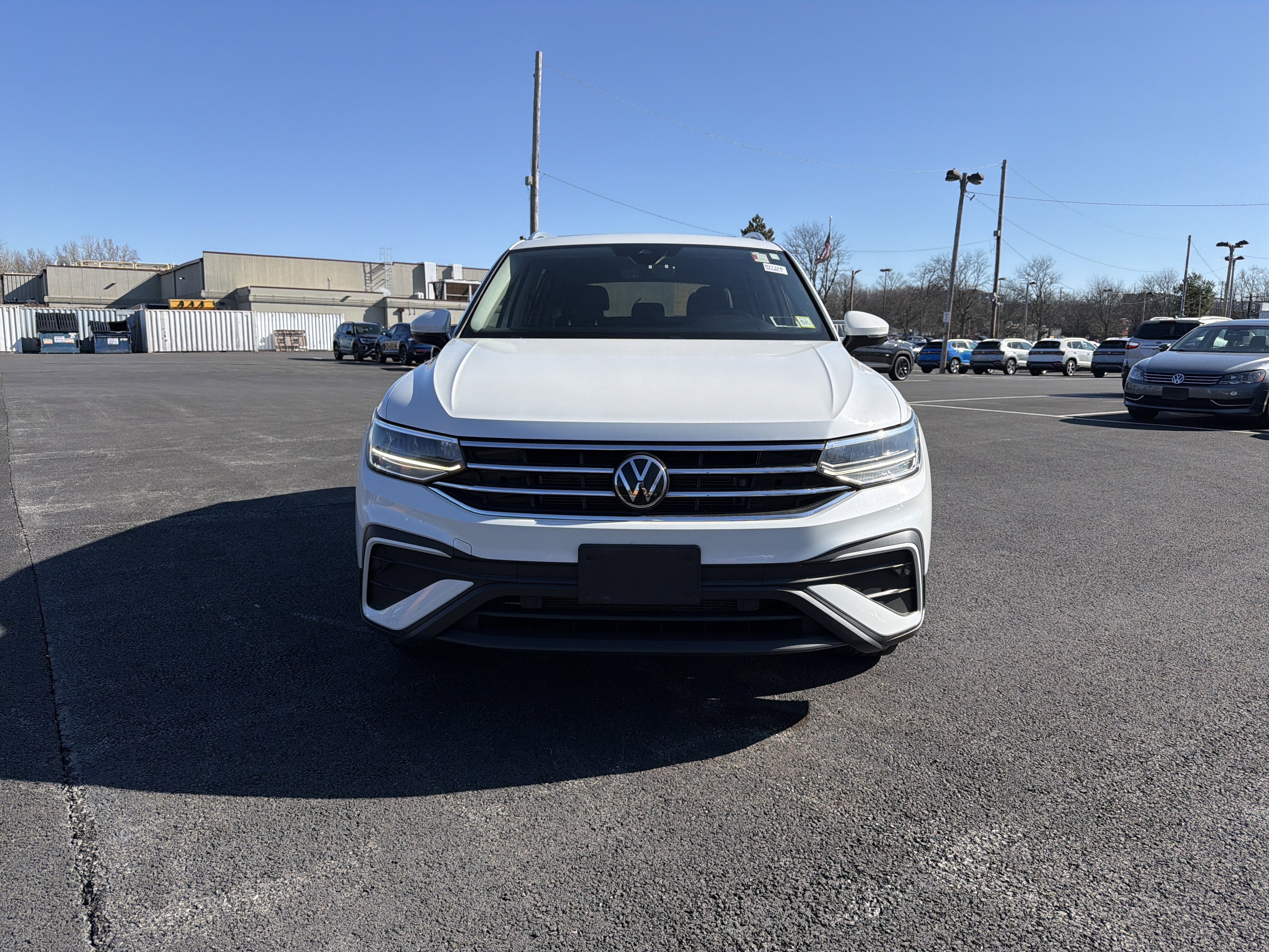 2023 Volkswagen Tiguan 2.0T SE