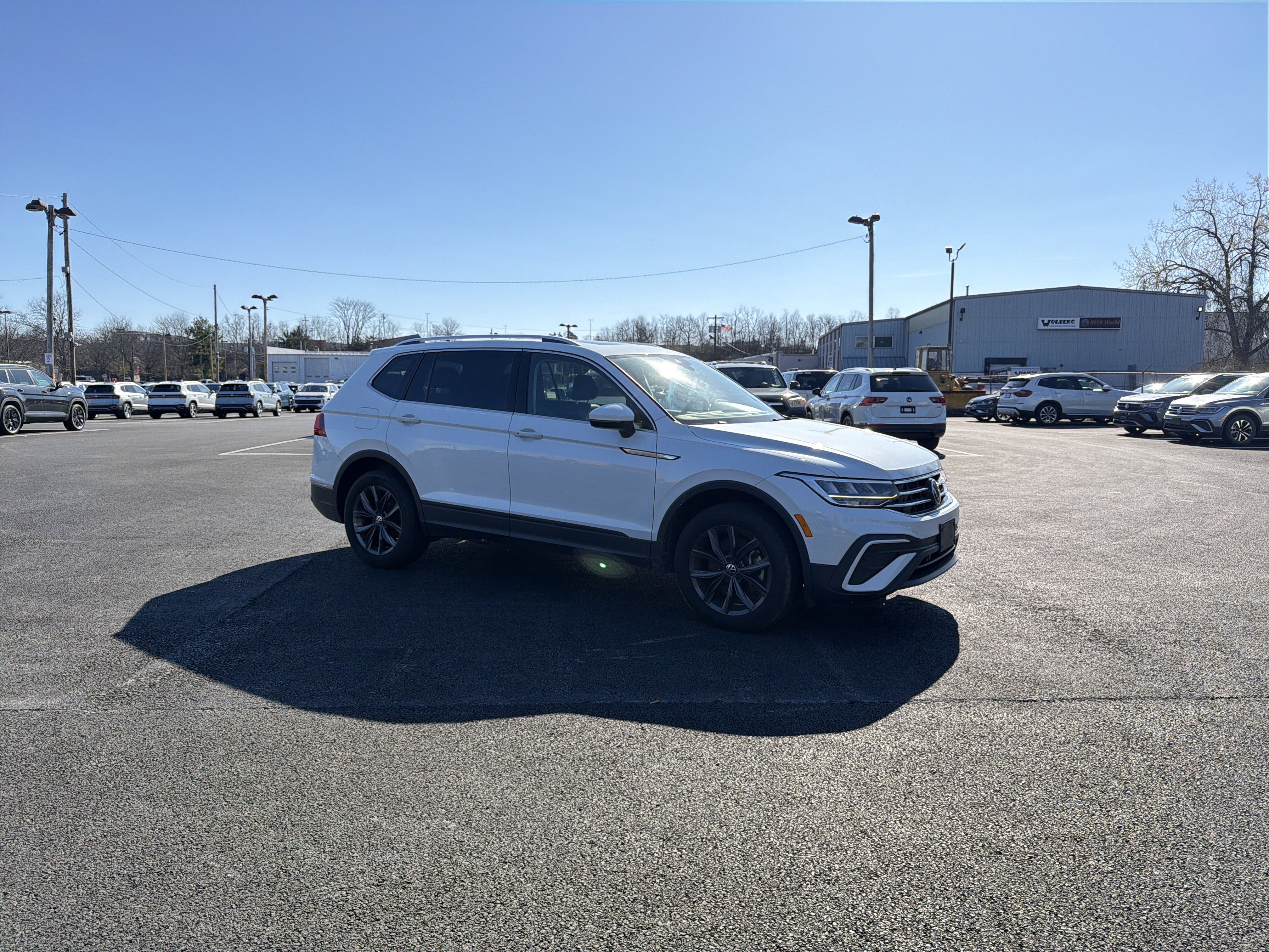 2023 Volkswagen Tiguan 2.0T SE