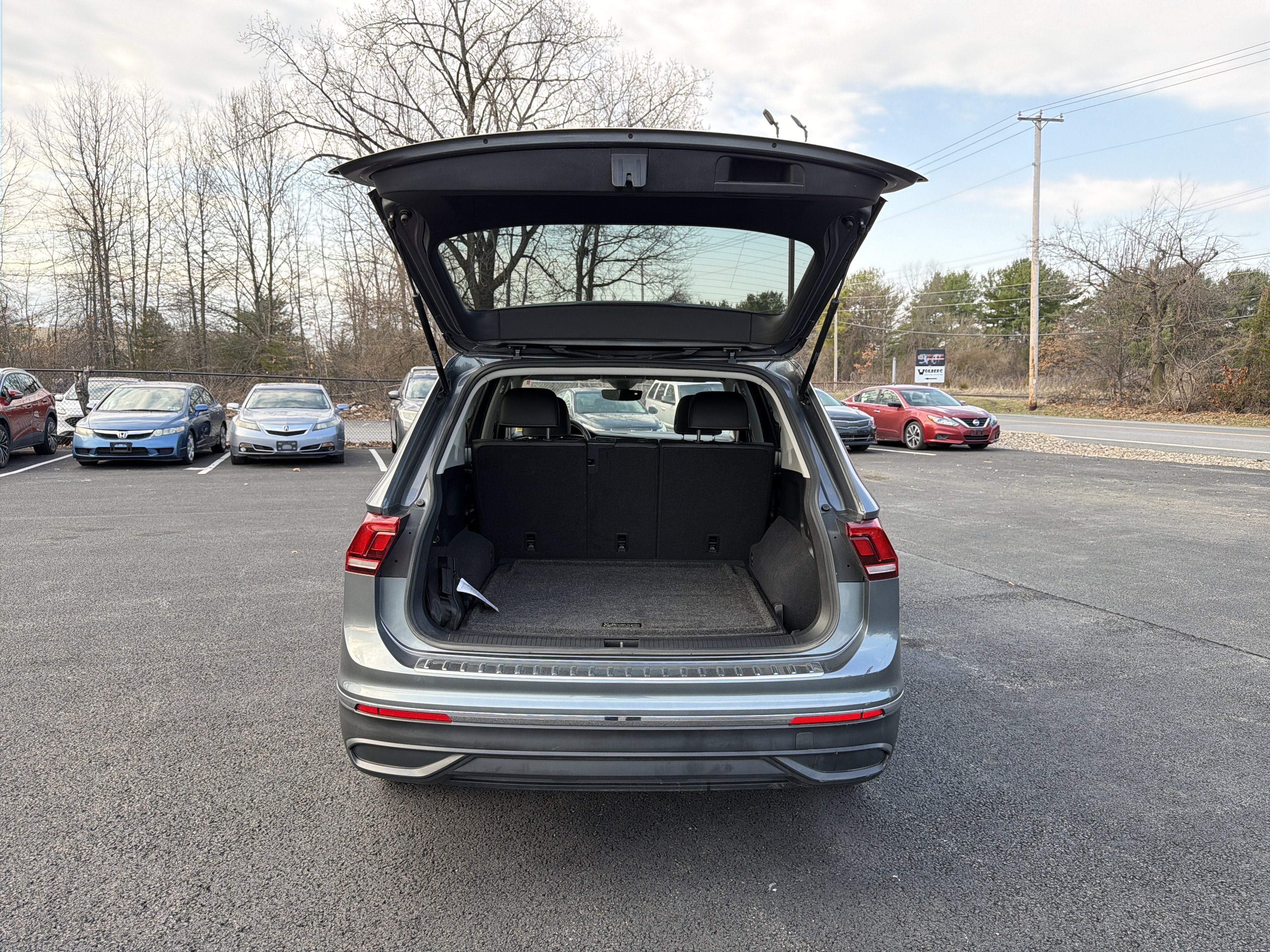 2023 Volkswagen Tiguan 2.0T SE