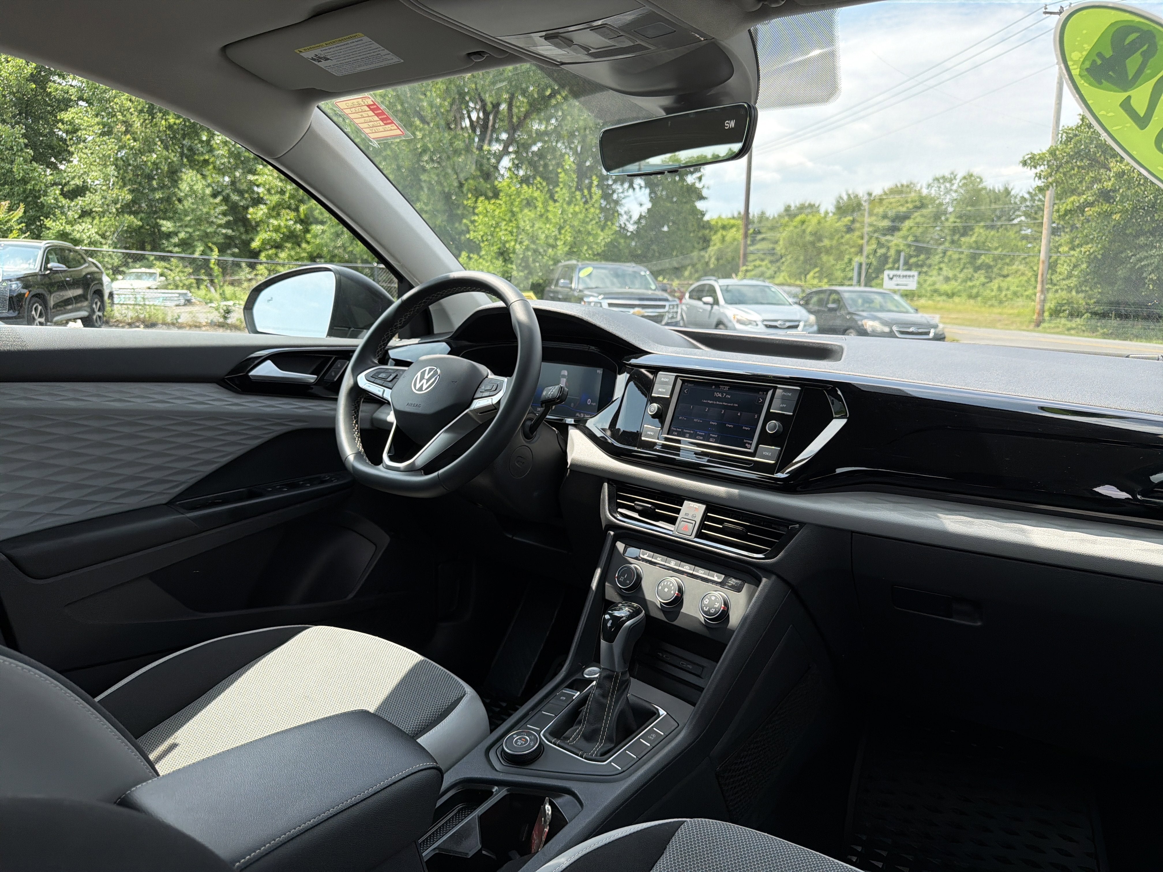 2022 Volkswagen Taos 1.5T S