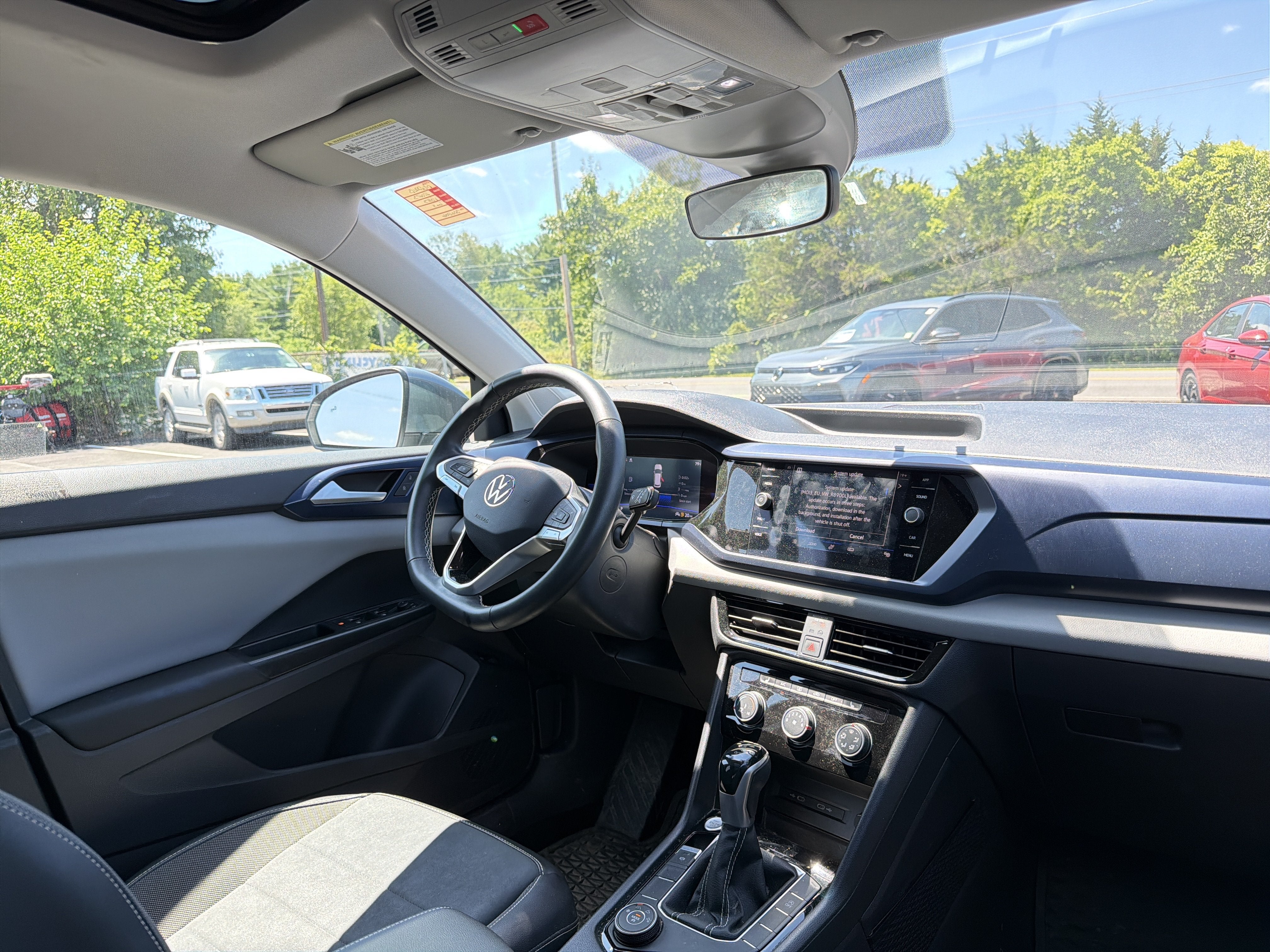 2023 Volkswagen Taos 1.5T SE