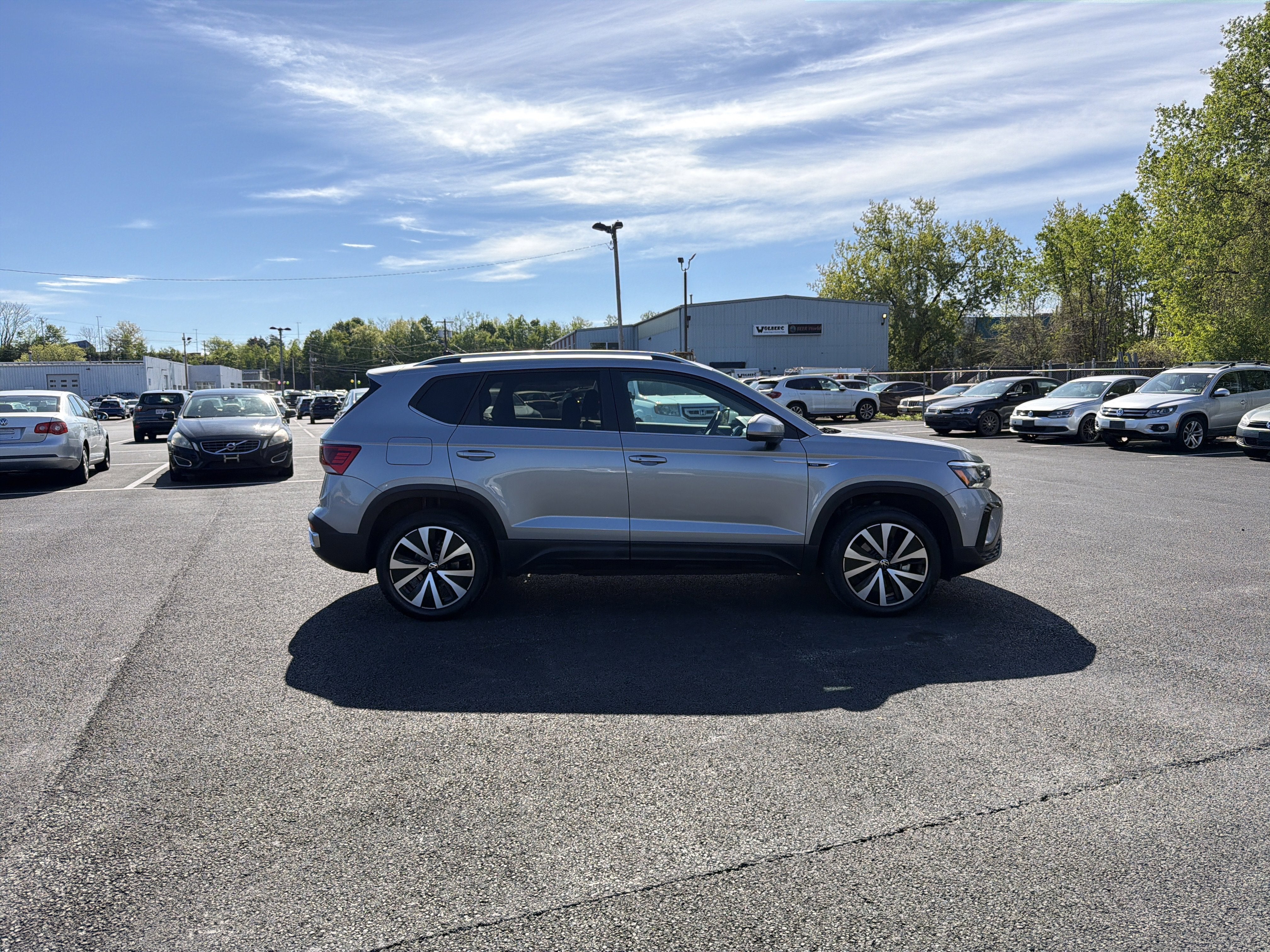 2024 Volkswagen Taos 1.5T SE