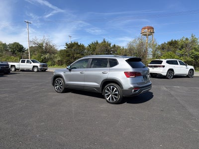 2024 Volkswagen Taos 1.5T SE