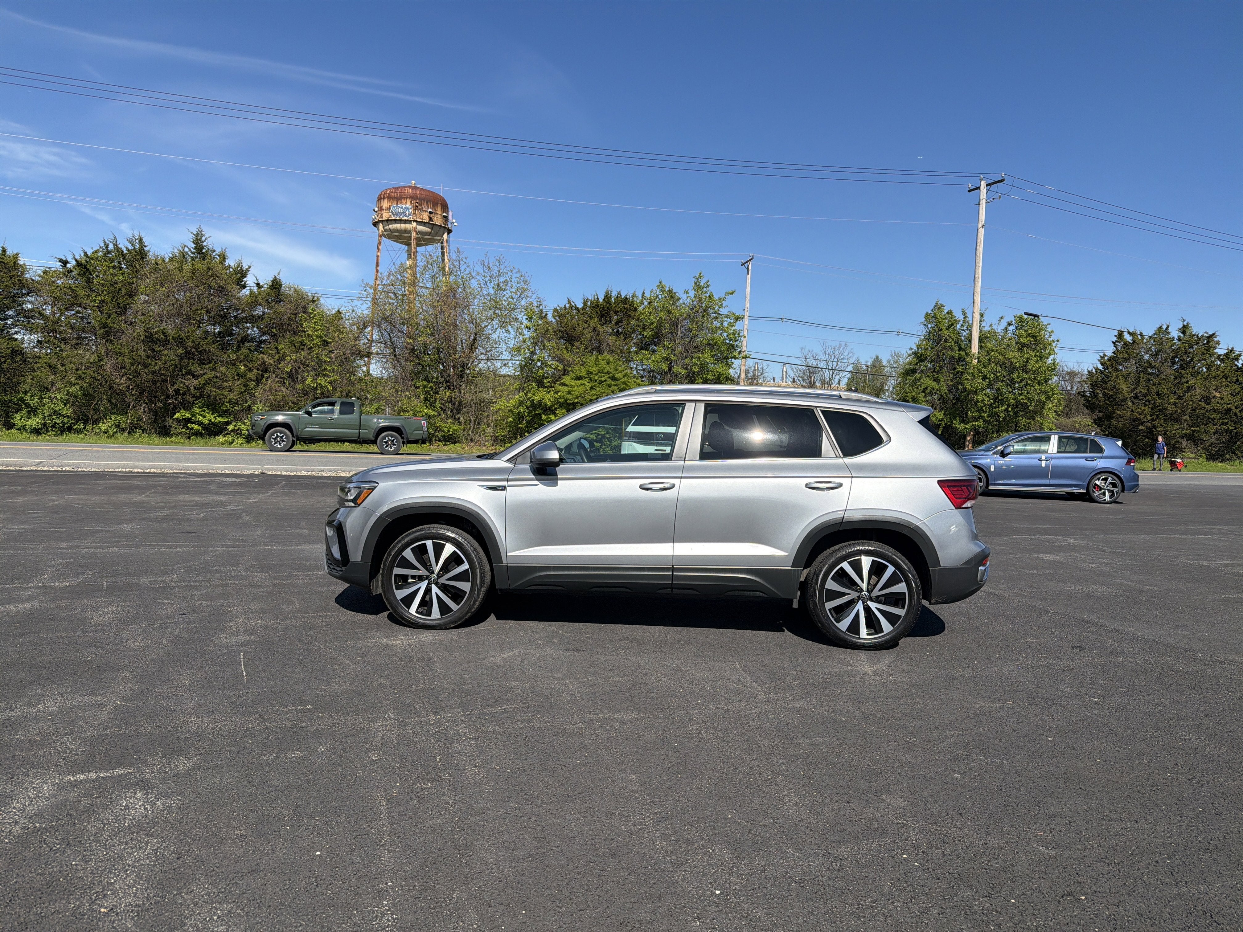 2024 Volkswagen Taos 1.5T SE