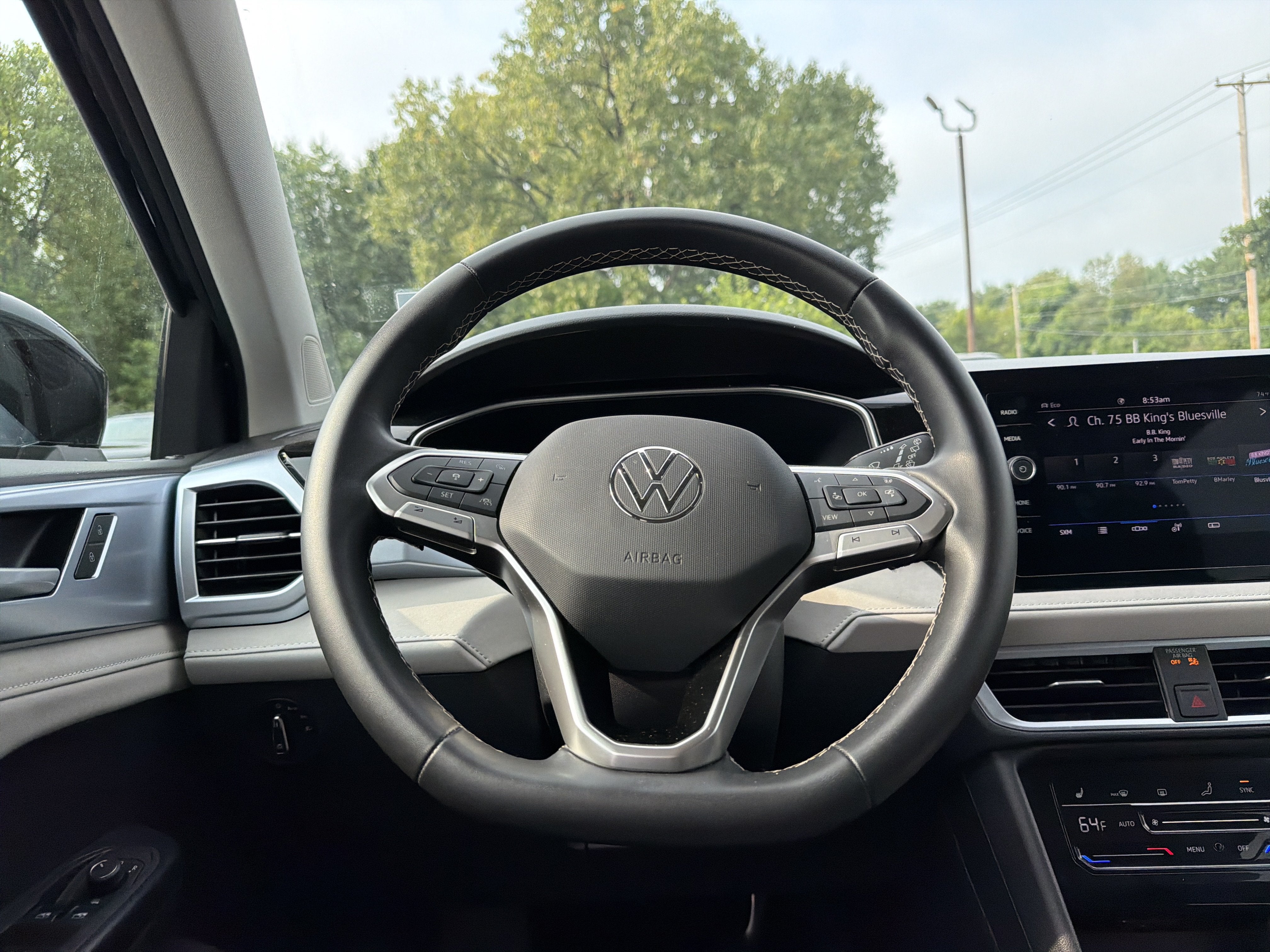 2025 Volkswagen Taos 1.5T SE