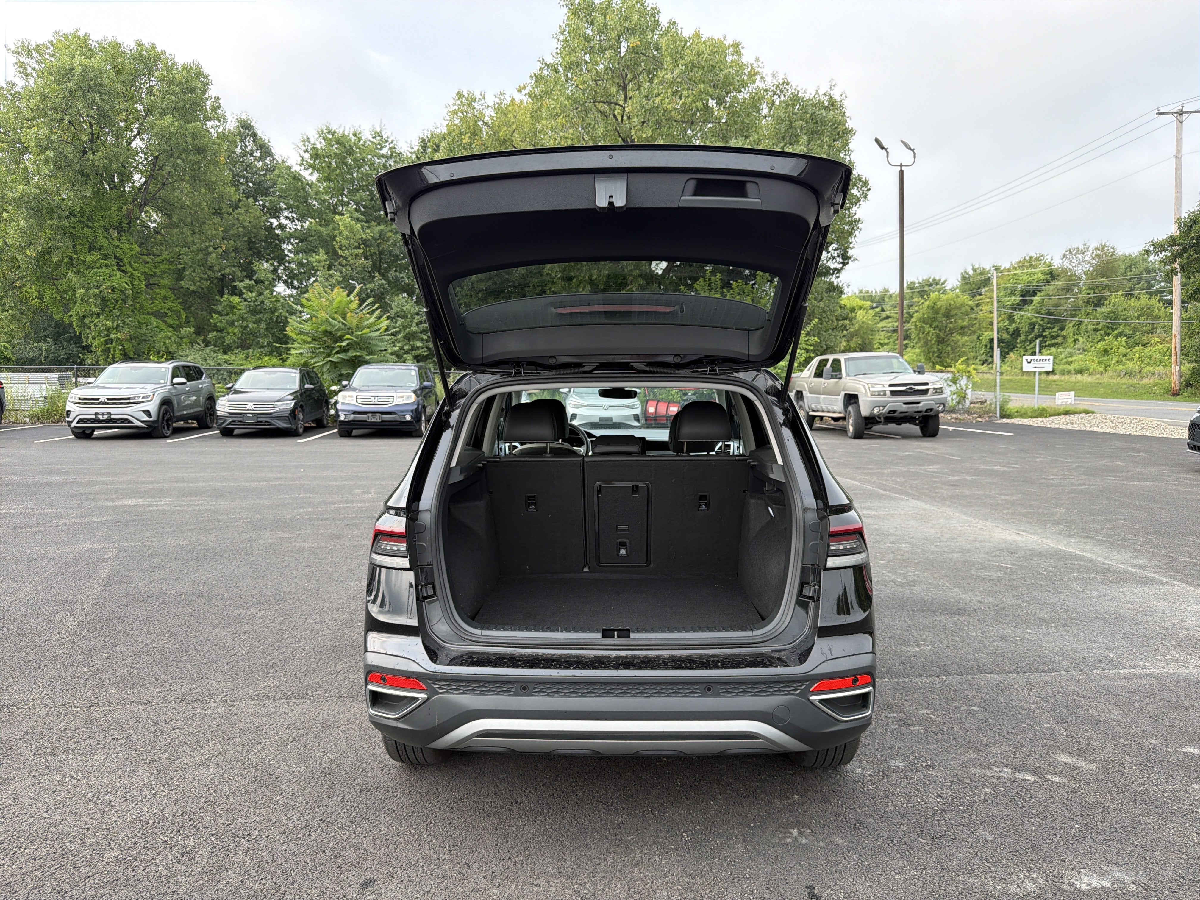 2025 Volkswagen Taos 1.5T SE