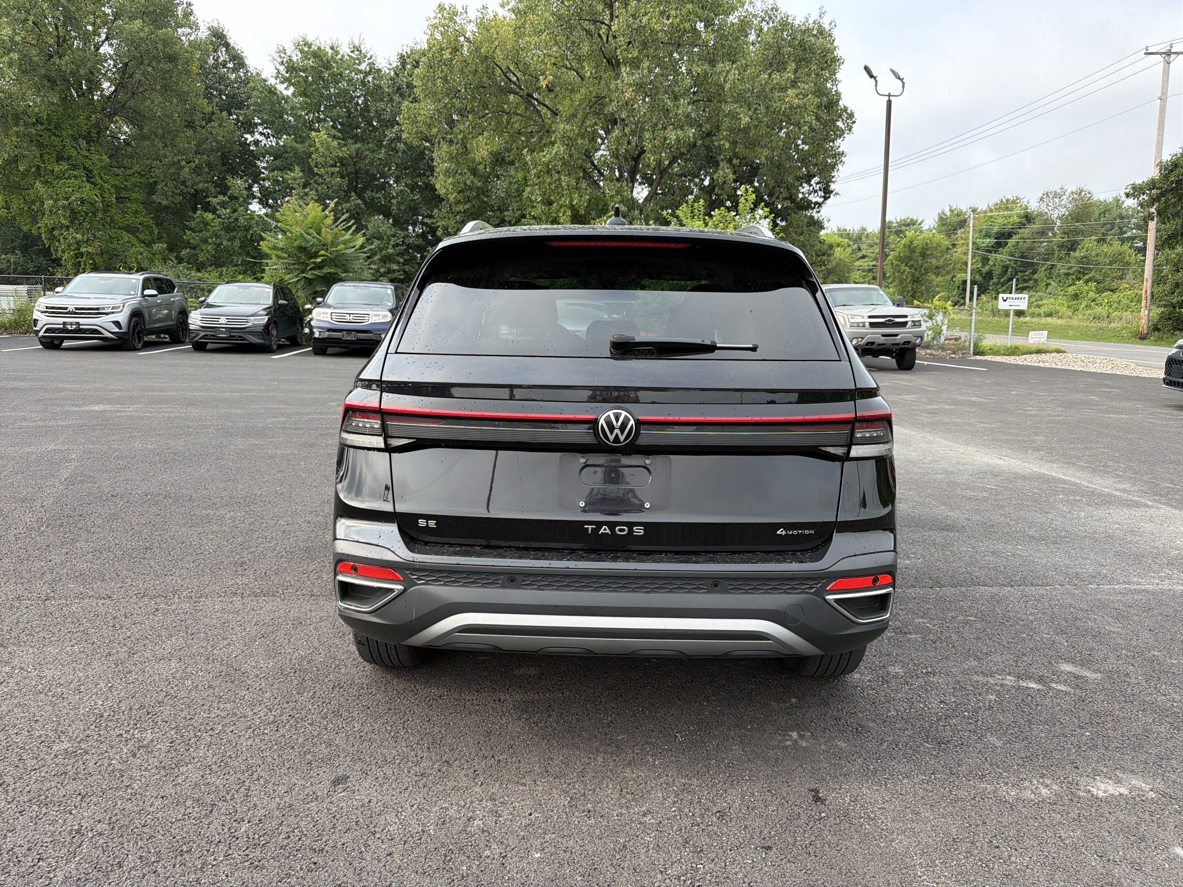 2025 Volkswagen Taos 1.5T SE