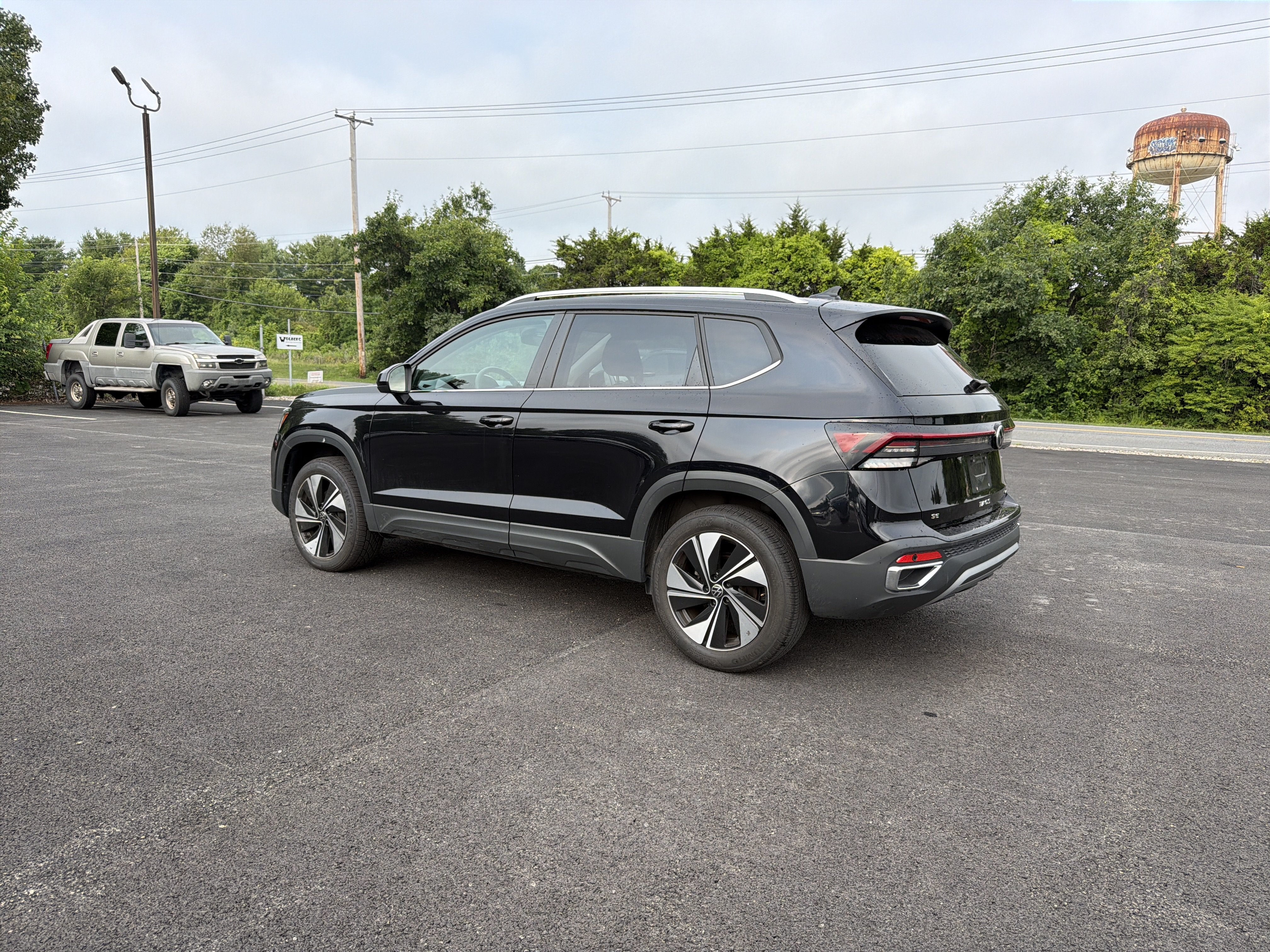 2025 Volkswagen Taos 1.5T SE
