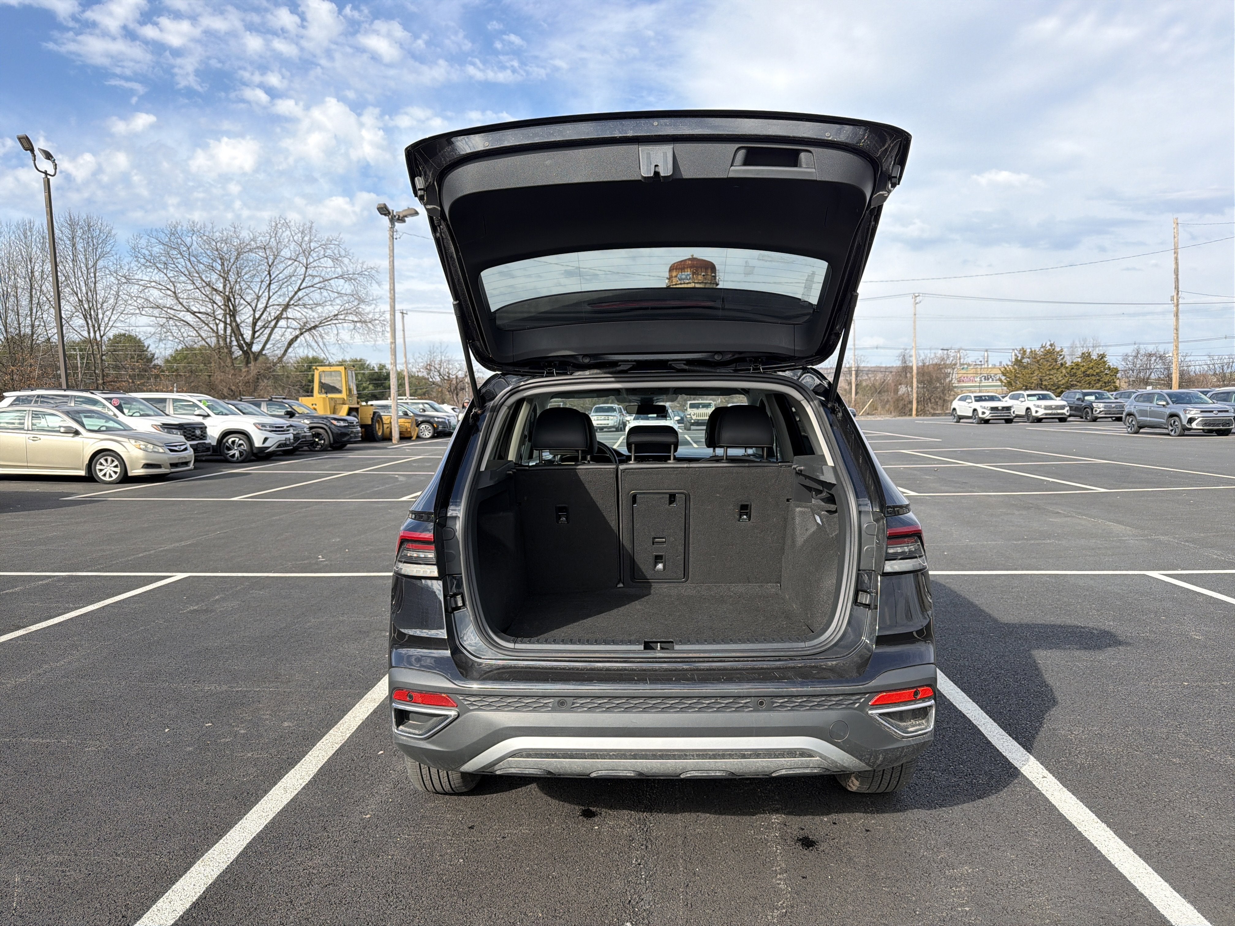 2025 Volkswagen Taos 1.5T SE