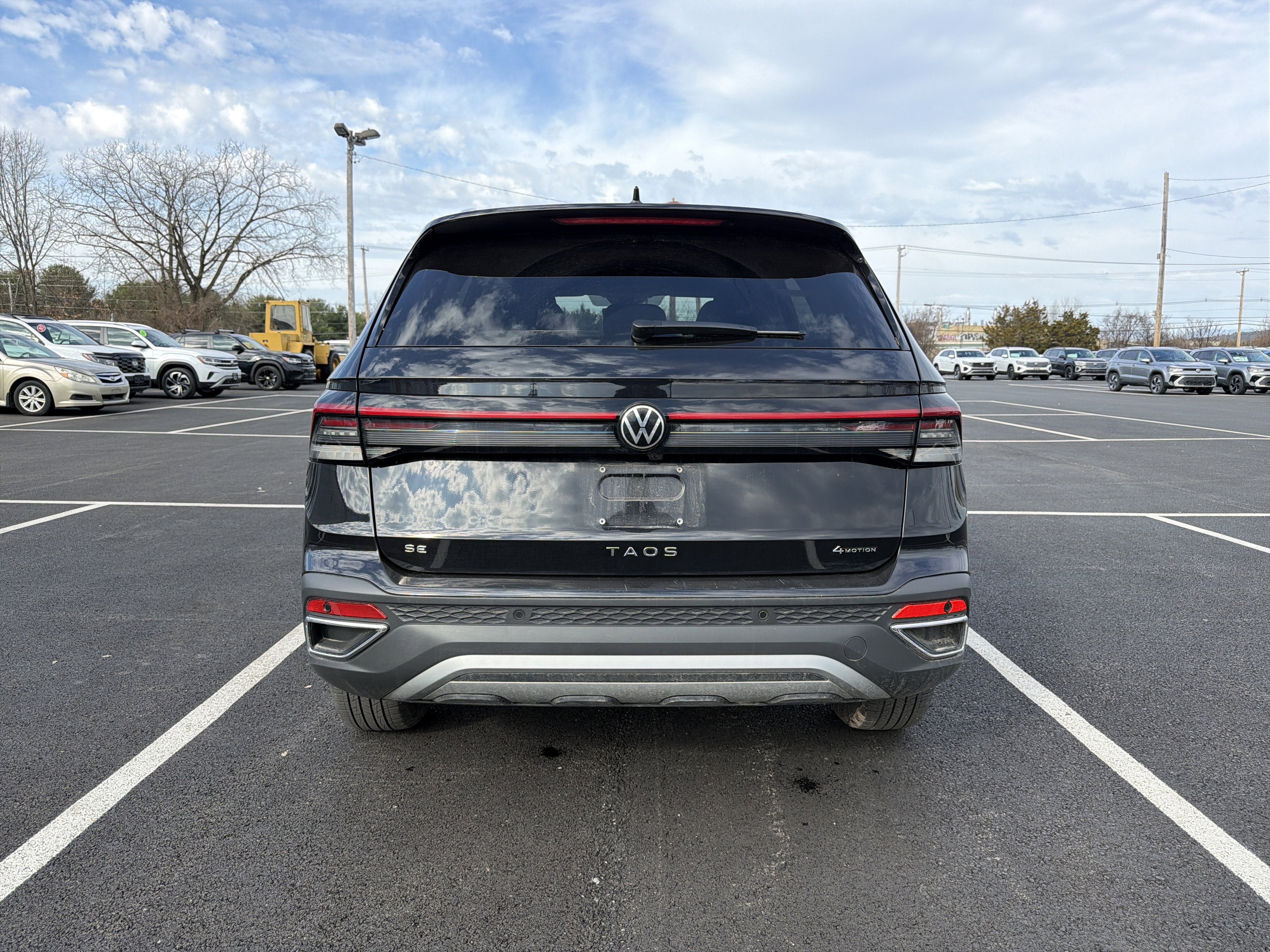 2025 Volkswagen Taos 1.5T SE