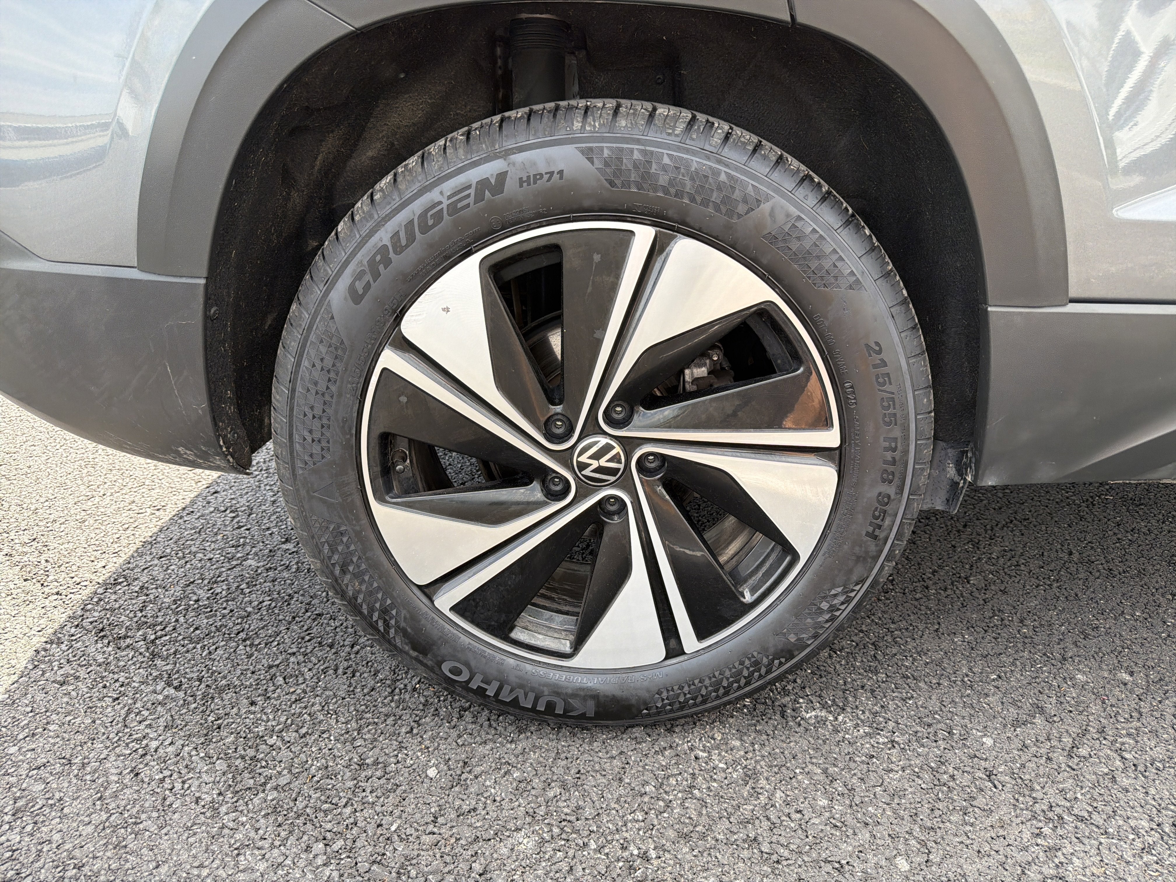 2025 Volkswagen Taos 1.5T SE