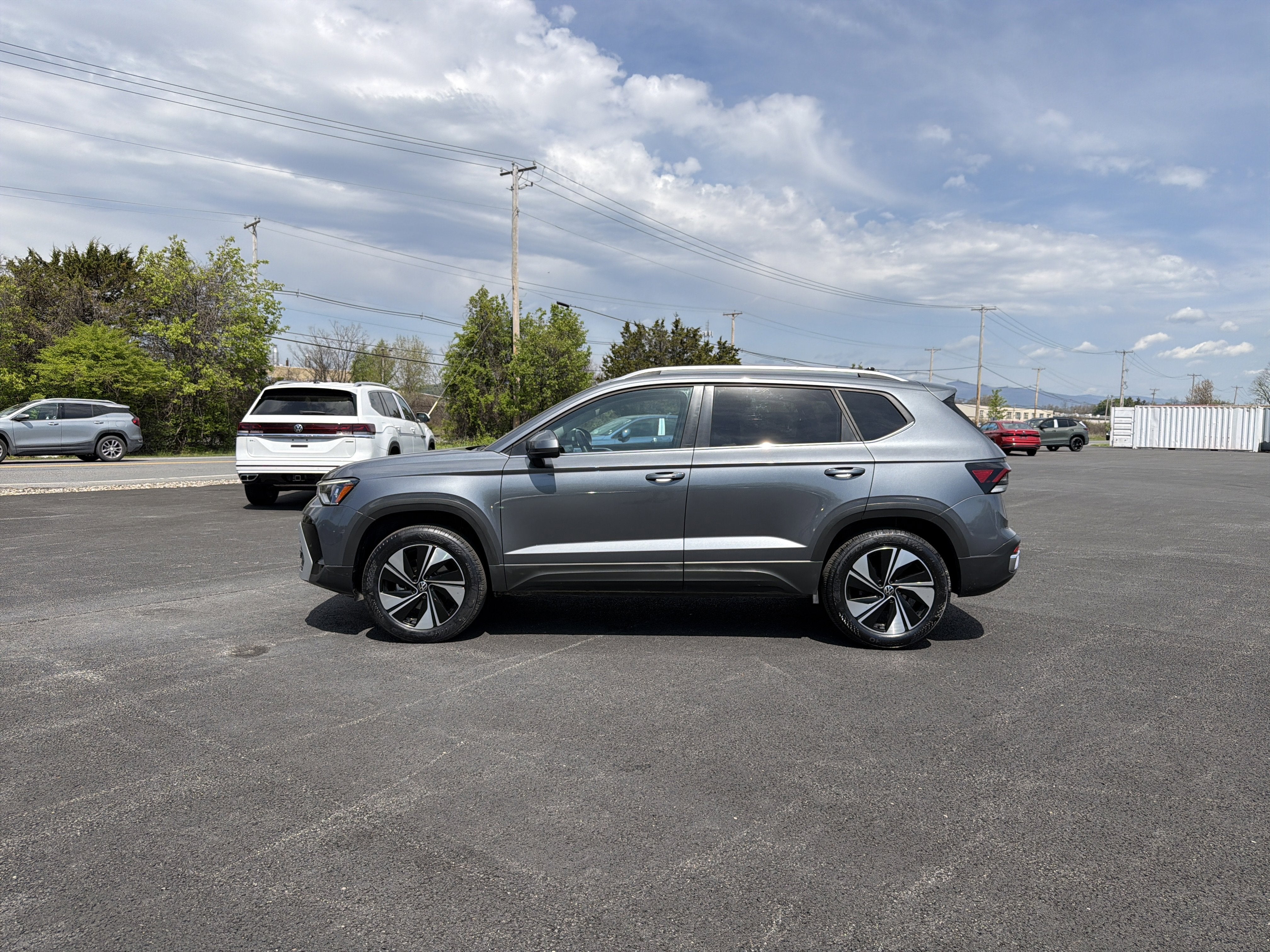 2025 Volkswagen Taos 1.5T SE