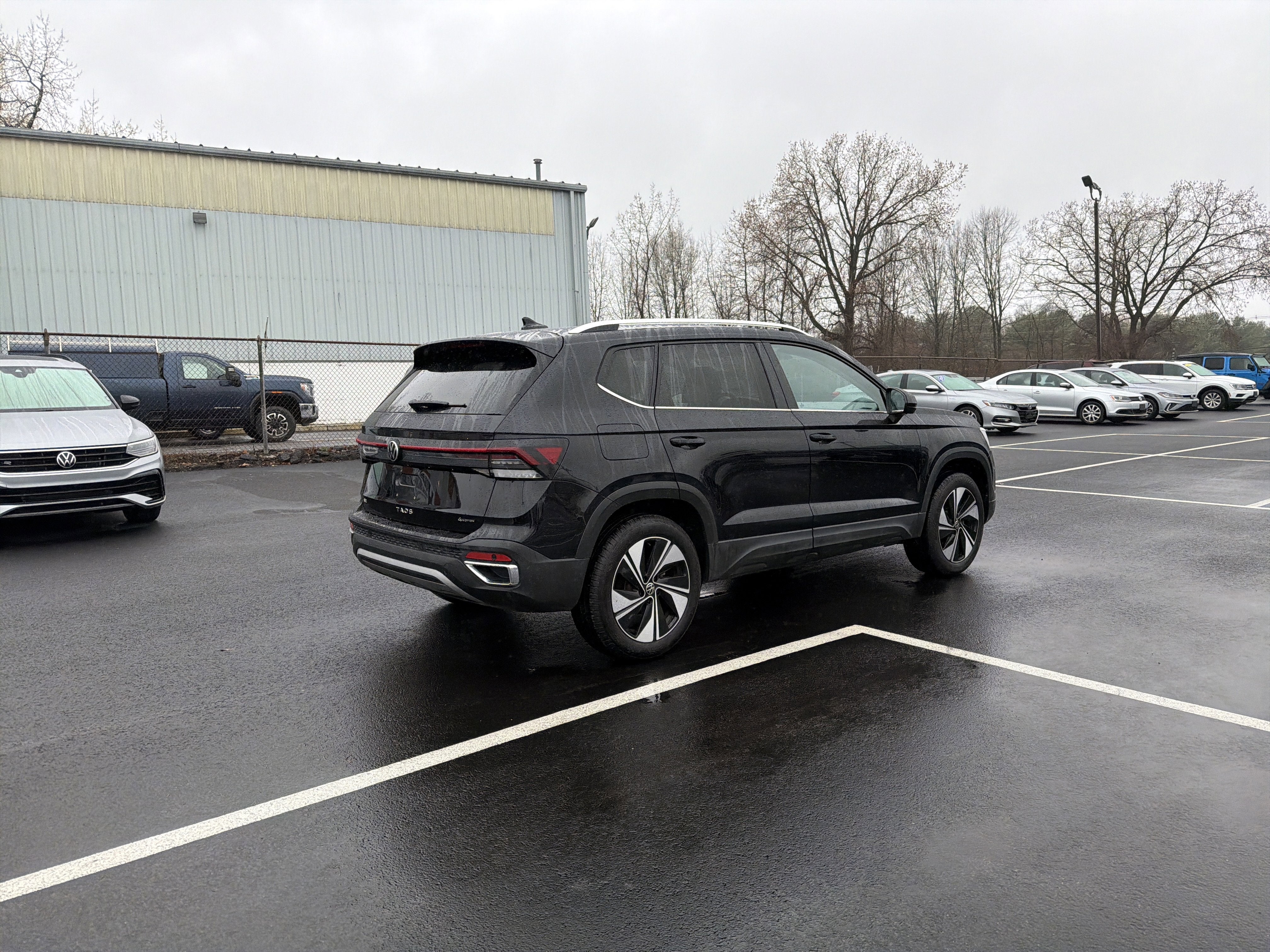 2025 Volkswagen Taos 1.5T SE