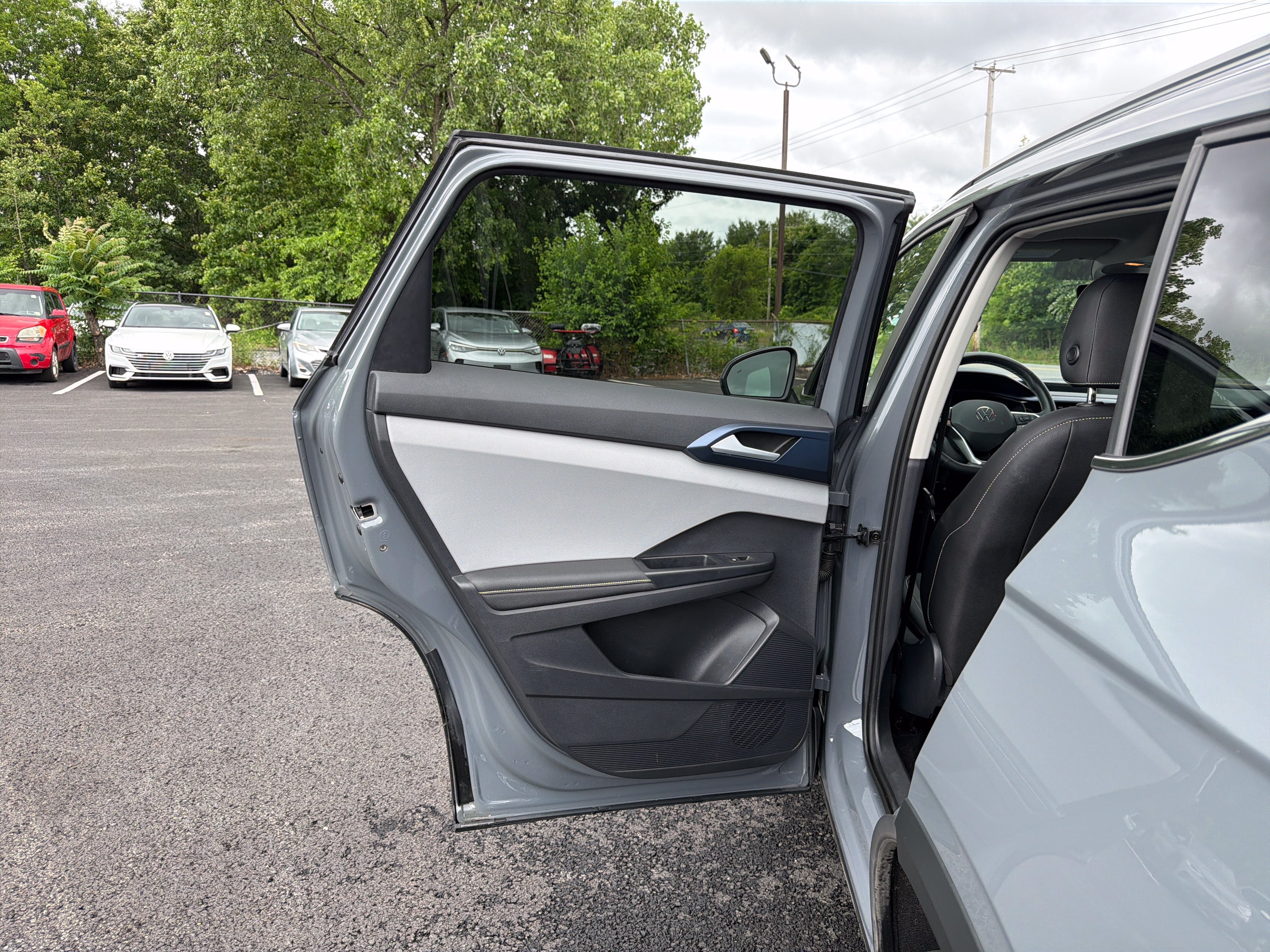 2024 Volkswagen Taos 1.5T SE