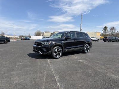 2024 Volkswagen Taos 1.5T SE