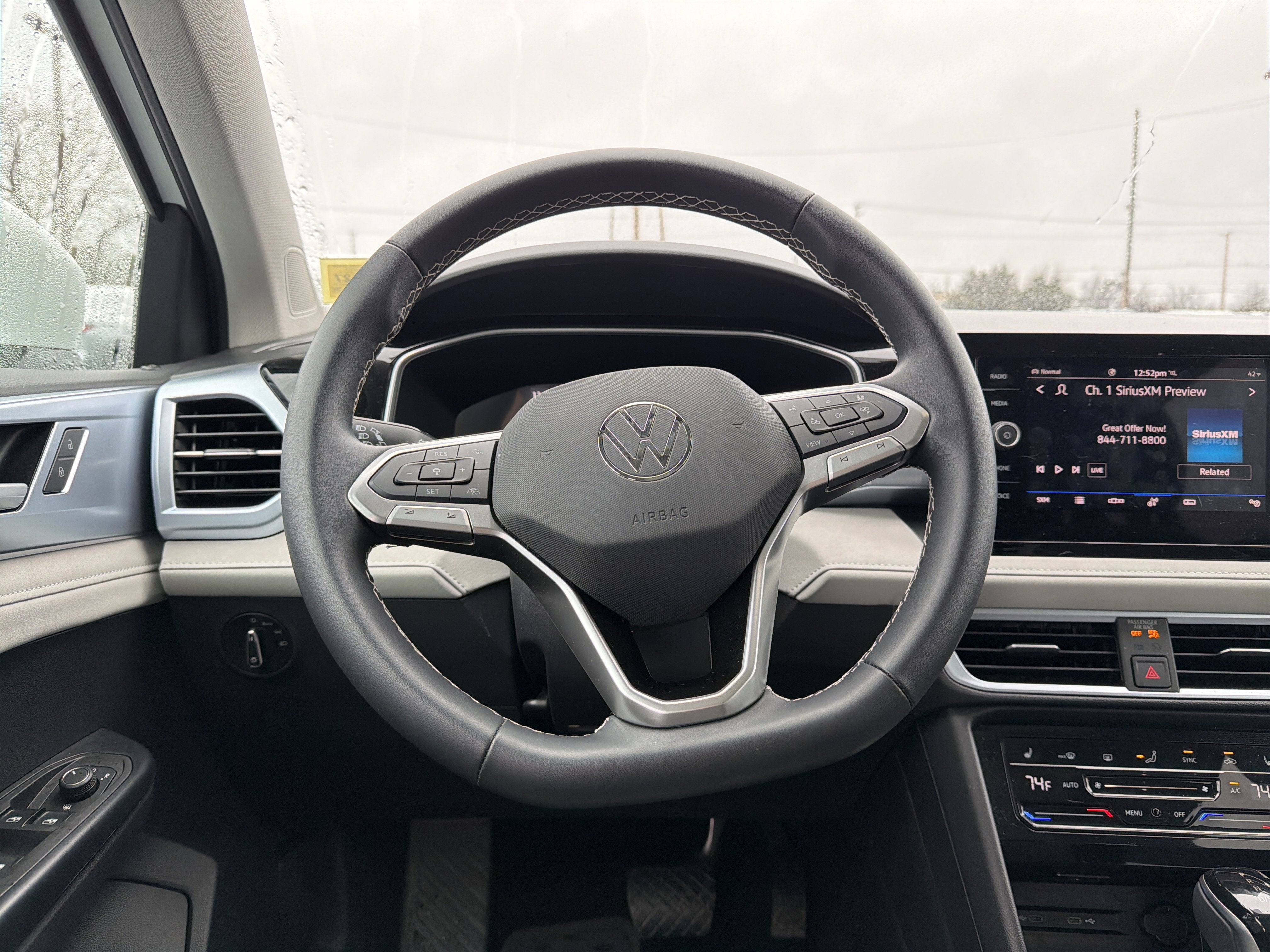 2025 Volkswagen Taos 1.5T SE