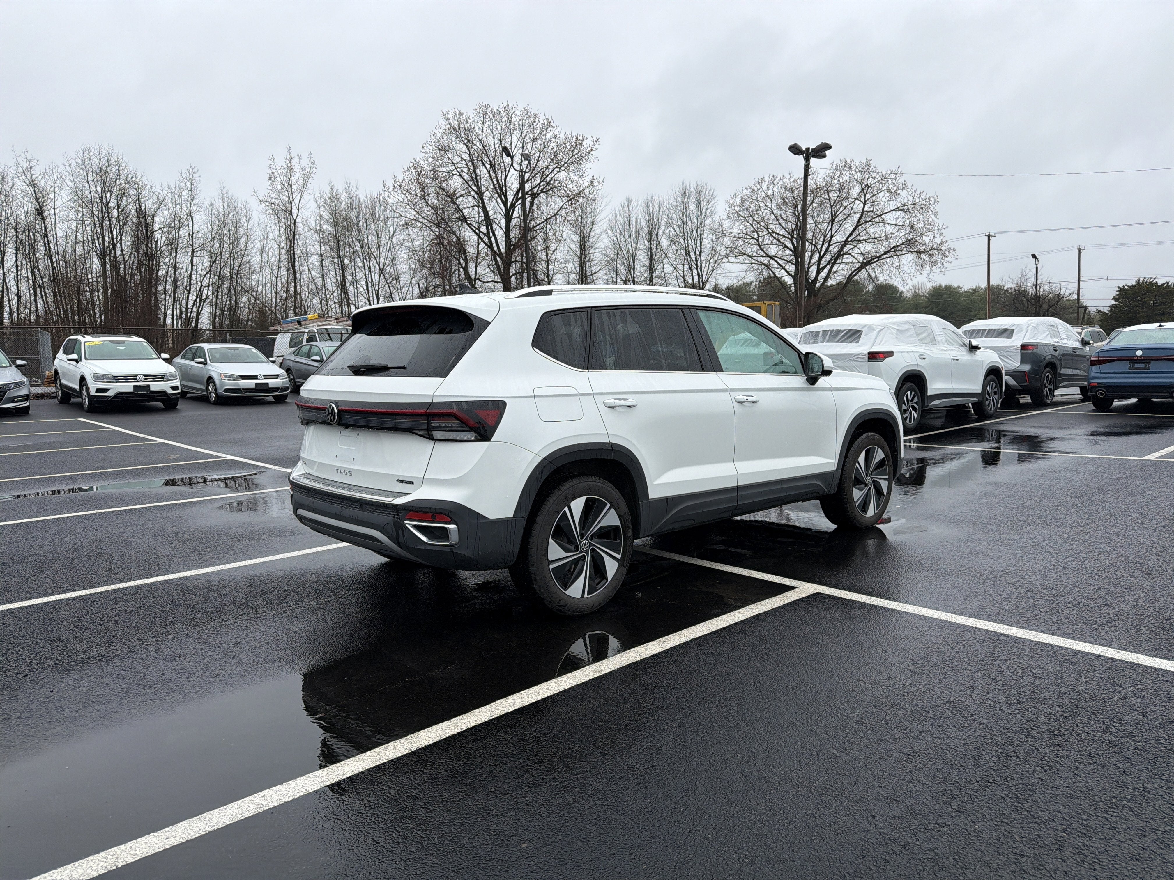 2025 Volkswagen Taos 1.5T SE